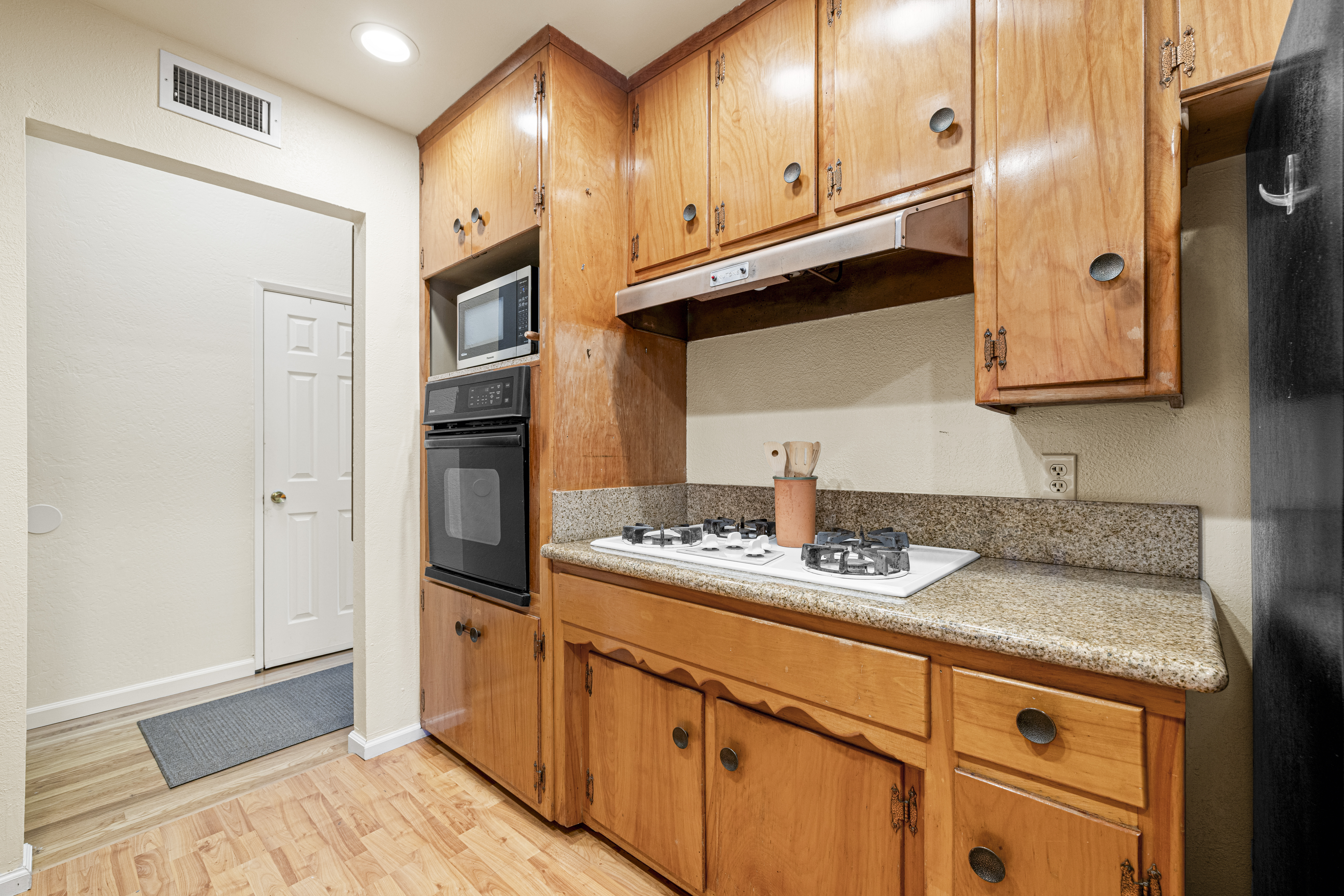  8719 Mohawk Way, Fair Oaks, CA 95628 - 物件實景