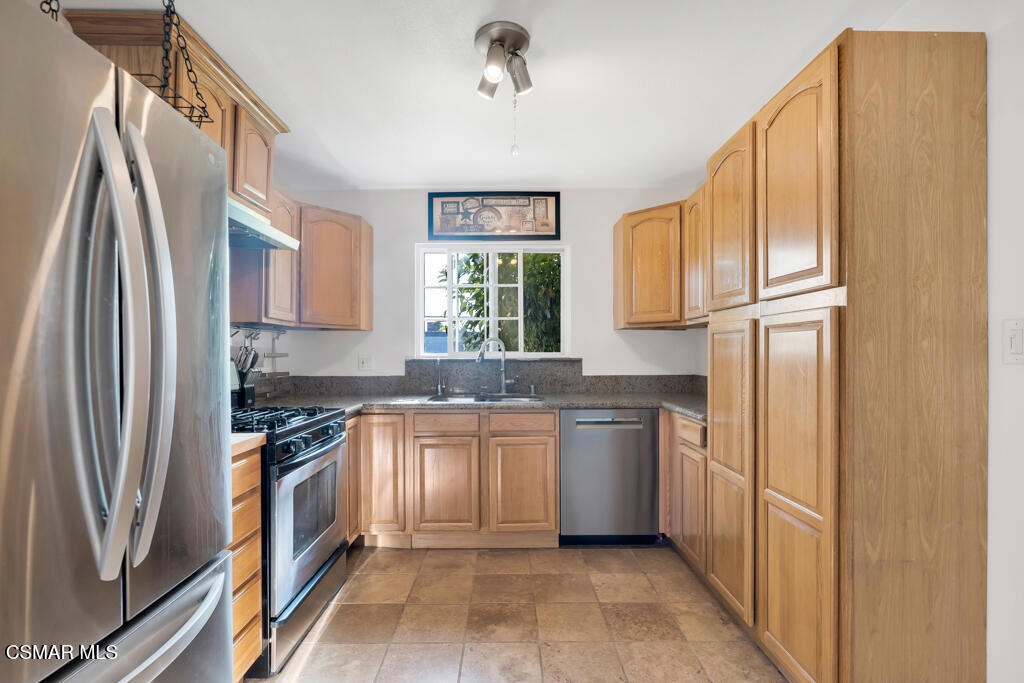 Oxnard, California, 93033, United States, 3 Bedrooms Bedrooms, ,2 BathroomsBathrooms,Residential,For Sale,1891023