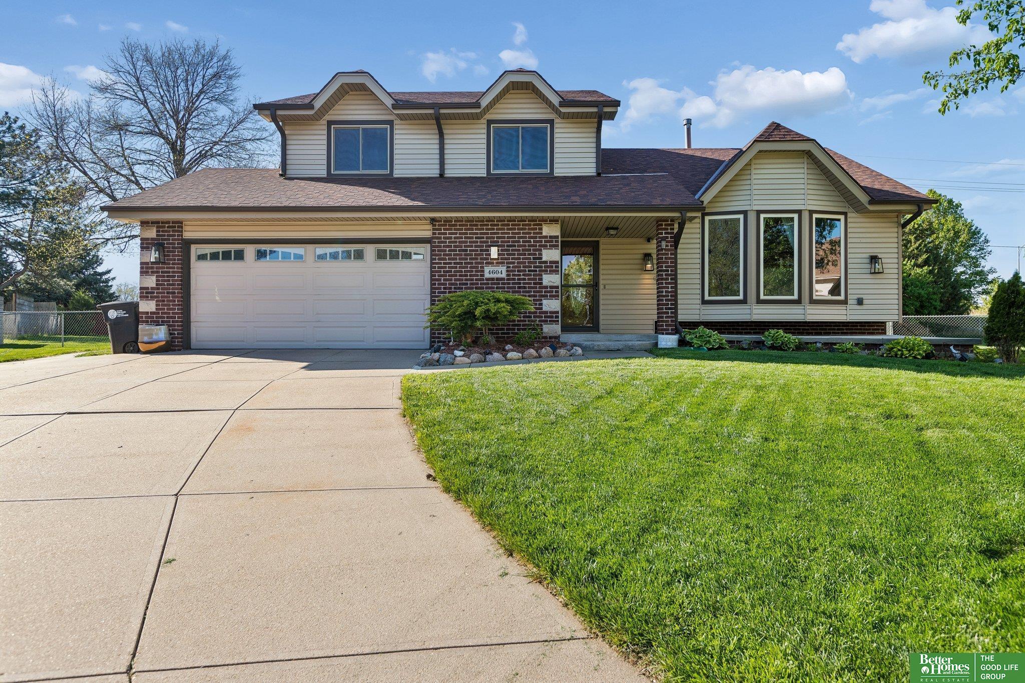 154th Avenue Cir, Omaha, NE 68137