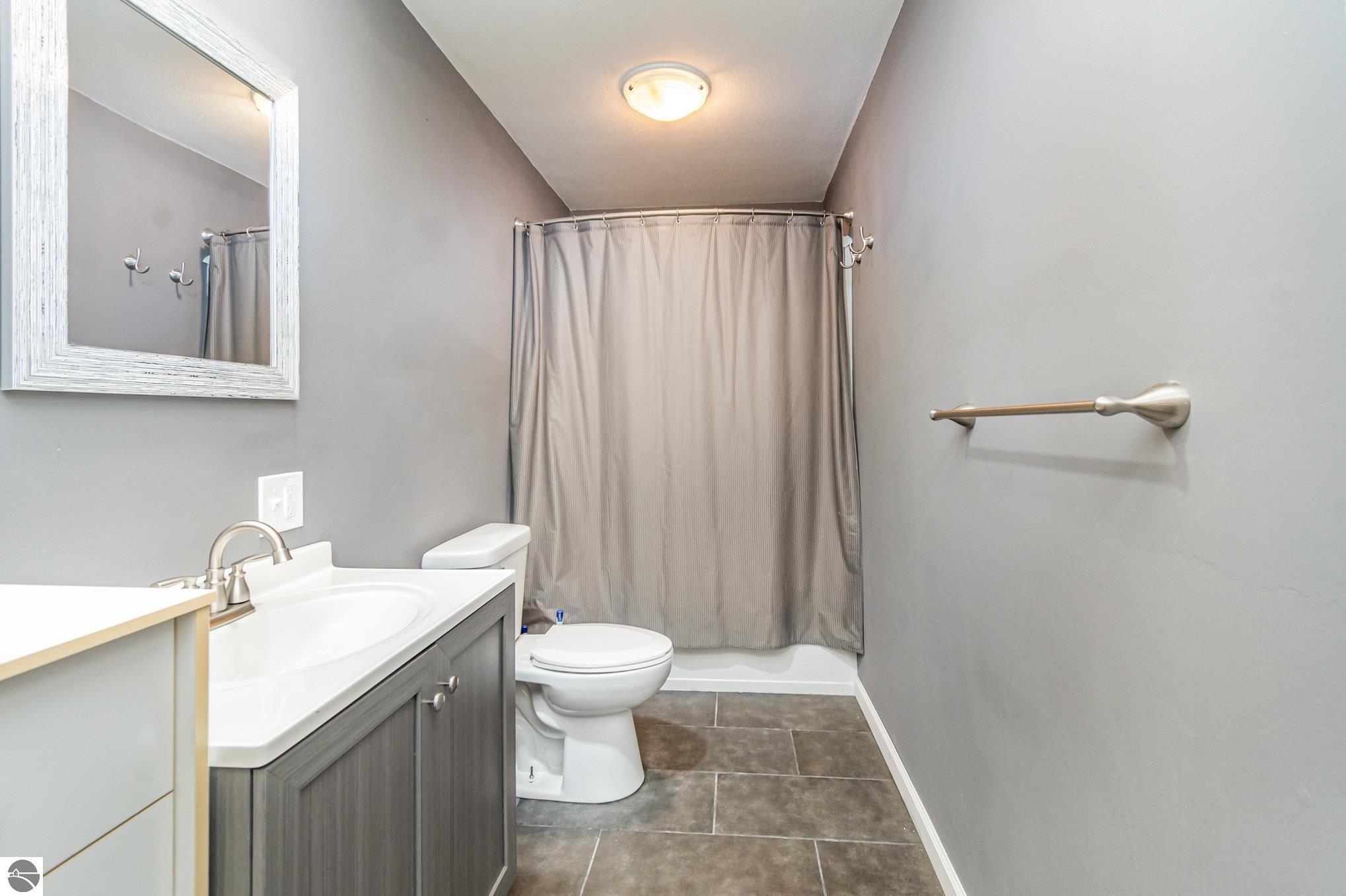 Vestaburg, Michigan, 48891, United States, 6 Bedrooms Bedrooms, ,3 BathroomsBathrooms,Residential,For Sale,1976935