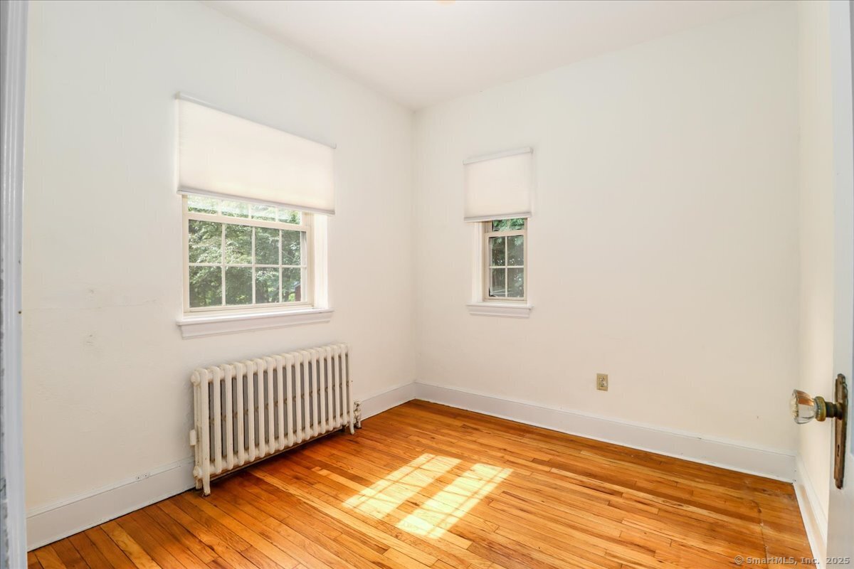 North Haven, Connecticut, 06473, United States, 4 Bedrooms Bedrooms, ,3 BathroomsBathrooms,Residential,For Sale,1940300