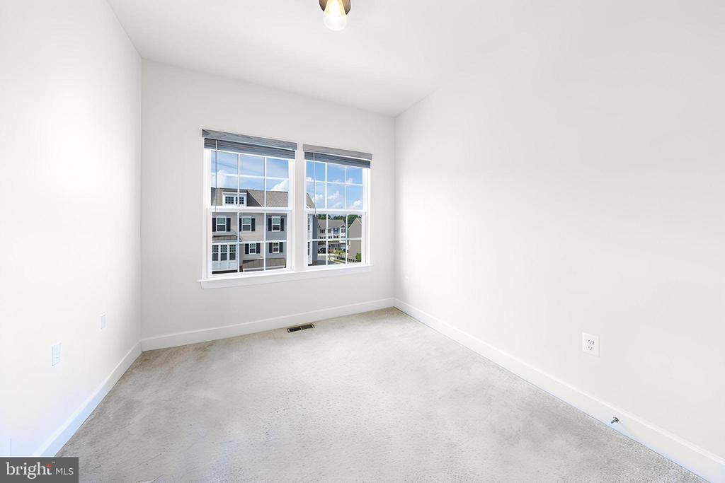 Haymarket, Virginia, 20169, United States, 3 Bedrooms Bedrooms, ,4 BathroomsBathrooms,Residential,For Sale,1904244