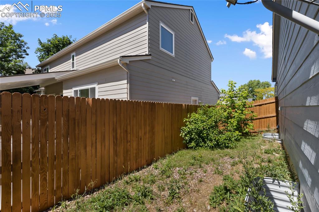 Colorado Springs, Colorado, 80920, United States, 5 Bedrooms Bedrooms, ,2 BathroomsBathrooms,Residential,For Sale,1920003
