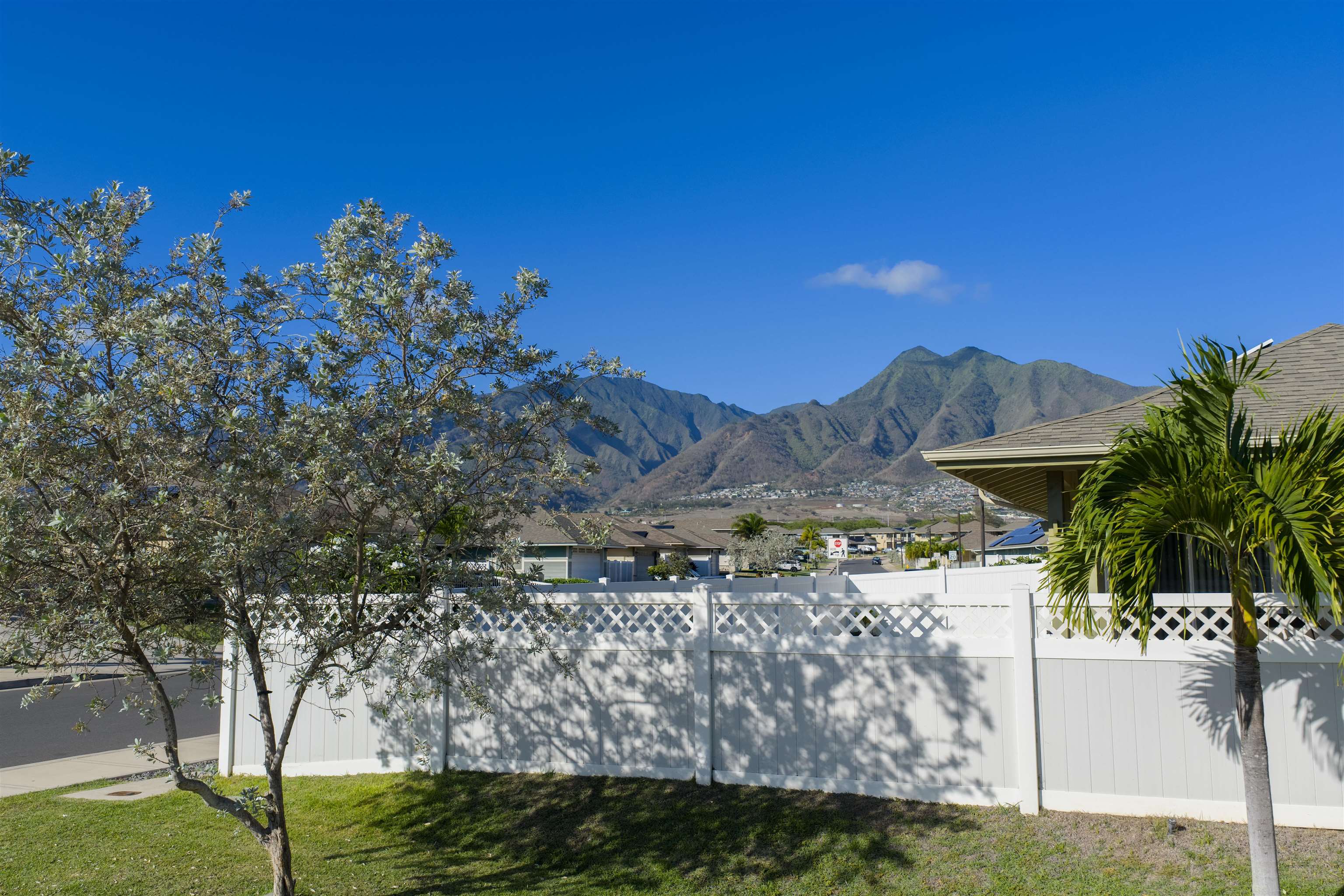 Kahului, Hawaii, 96732, United States, 5 Bedrooms Bedrooms, ,4 BathroomsBathrooms,Residential,For Sale,1999655