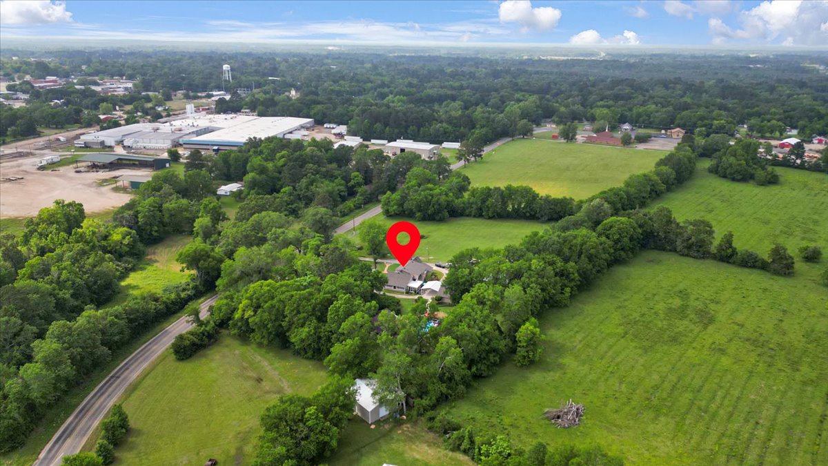 Carthage, Texas, 75633, United States, 5 Bedrooms Bedrooms, ,4 BathroomsBathrooms,Residential,For Sale,1804016