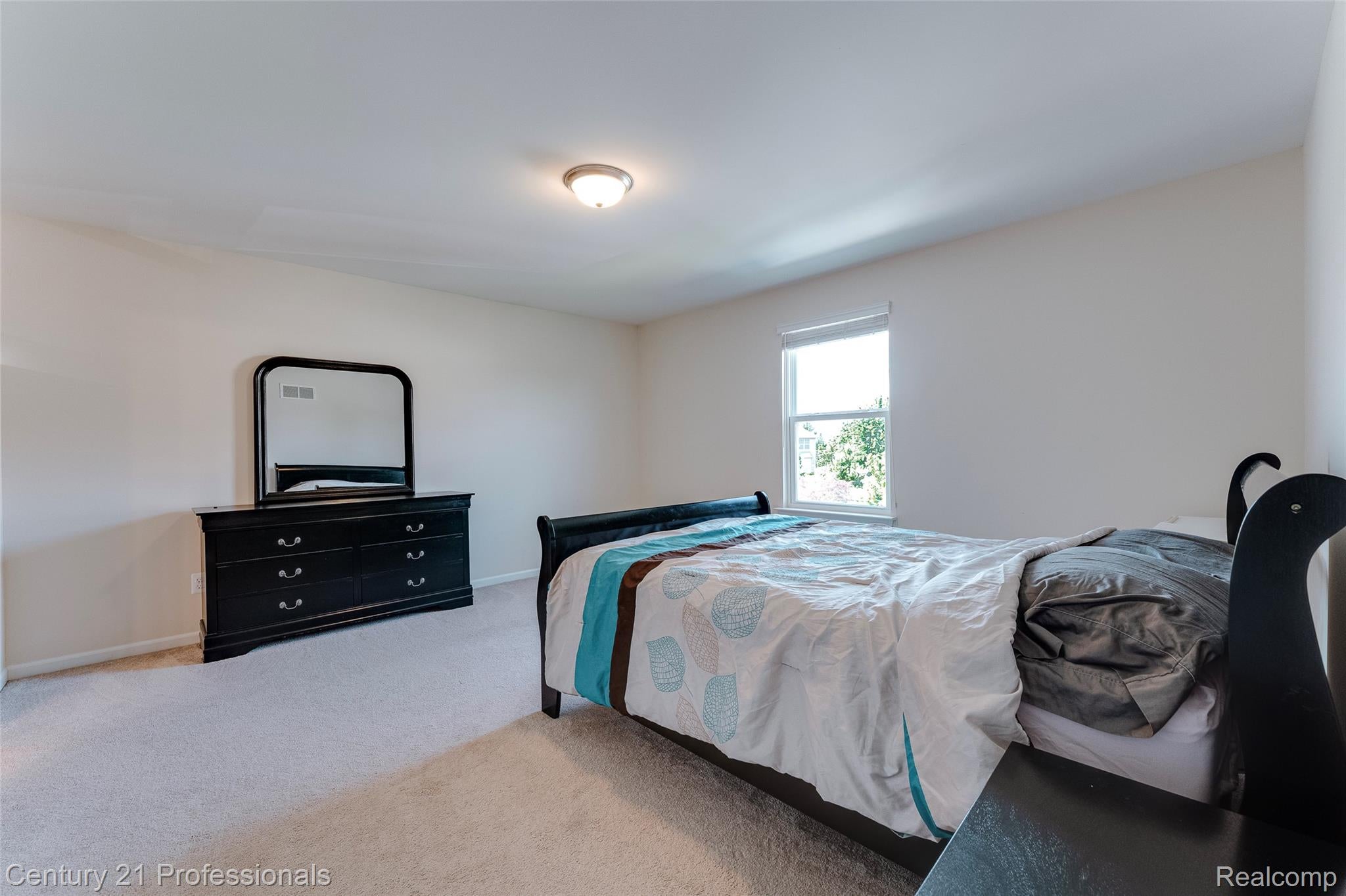 Canton, Michigan, 48187, United States, 5 Bedrooms Bedrooms, ,6 BathroomsBathrooms,Residential,For Sale,1908049