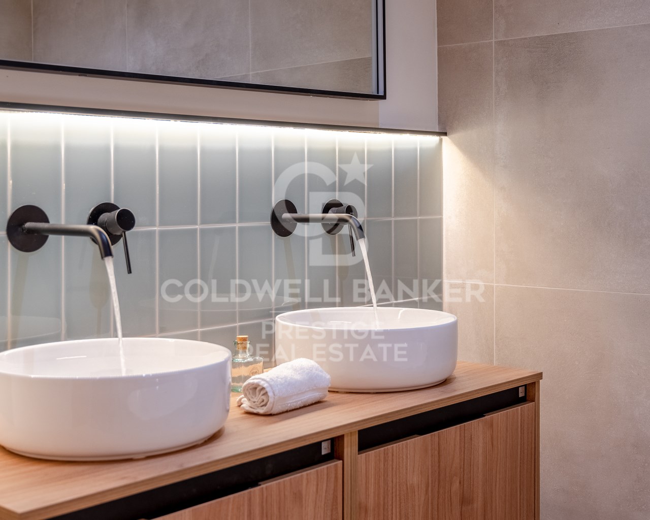 Barcelona, Catalonia, ES, 3 Bedrooms Bedrooms, ,2 BathroomsBathrooms,Residential,For Sale,1698836