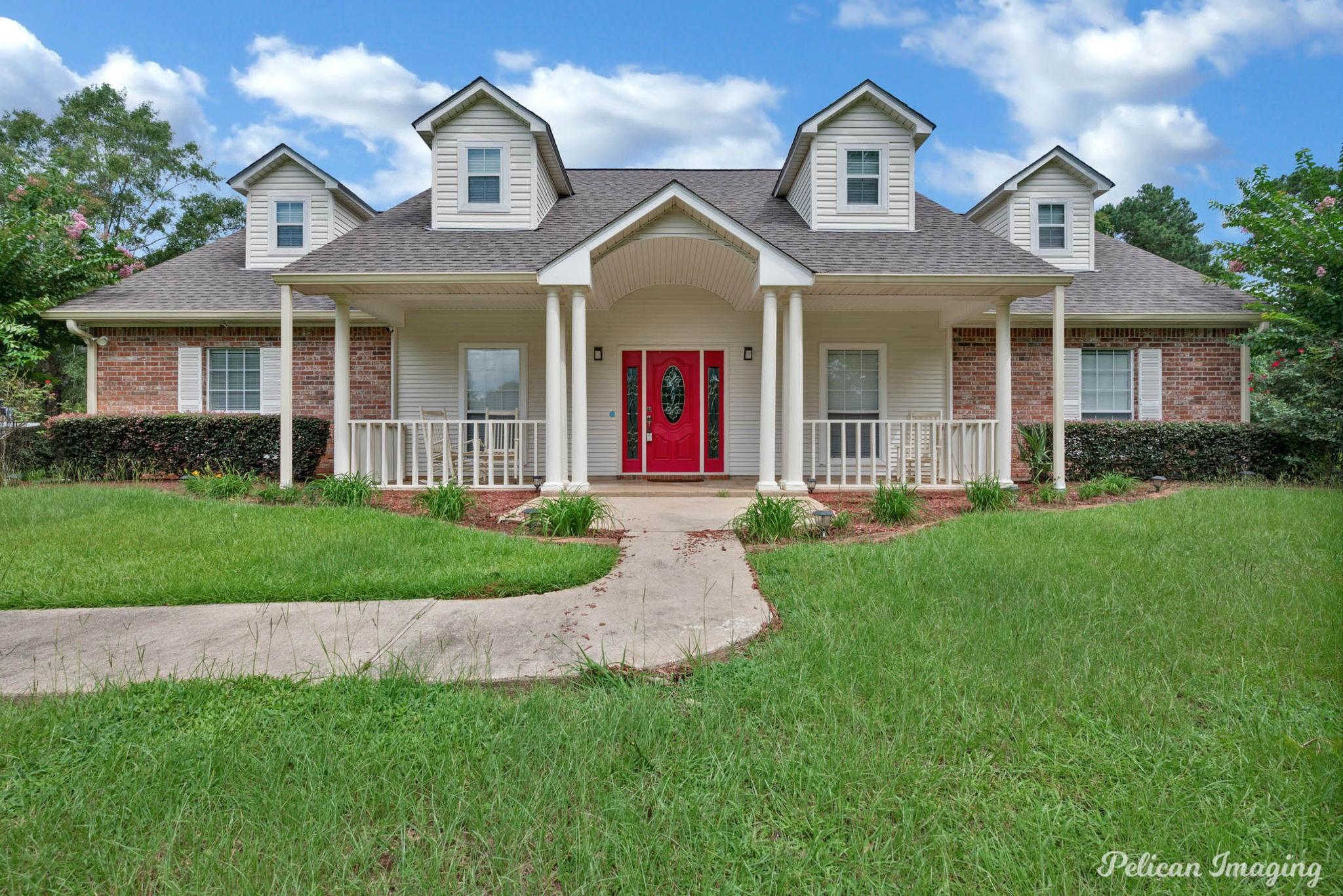 Natchitoches, Louisiana, 71457, United States, 5 Bedrooms Bedrooms, ,3 BathroomsBathrooms,Residential,For Sale,1993825