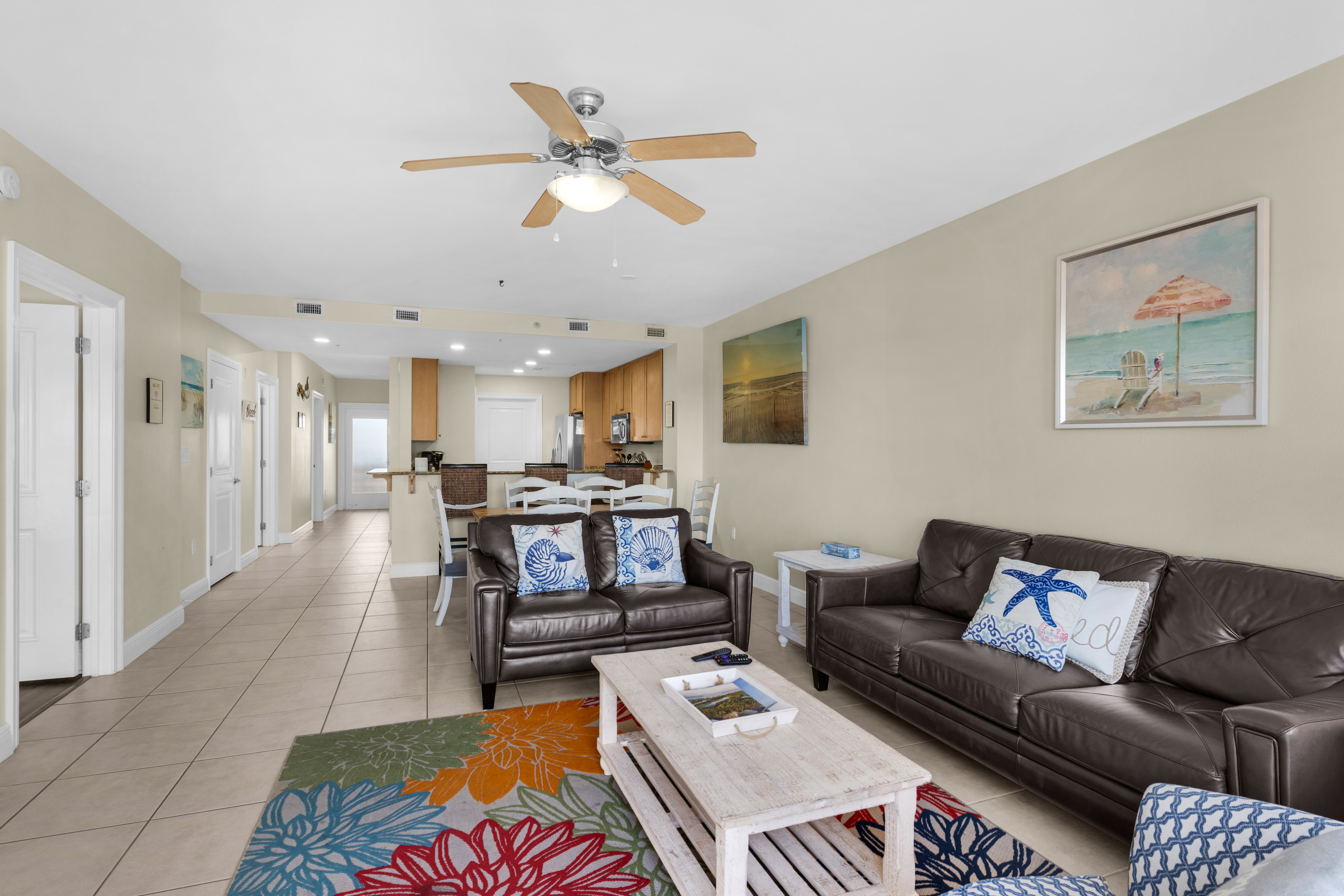  Top-Floor Coastal Condo Steps from Seagrove Beach - 物件實景