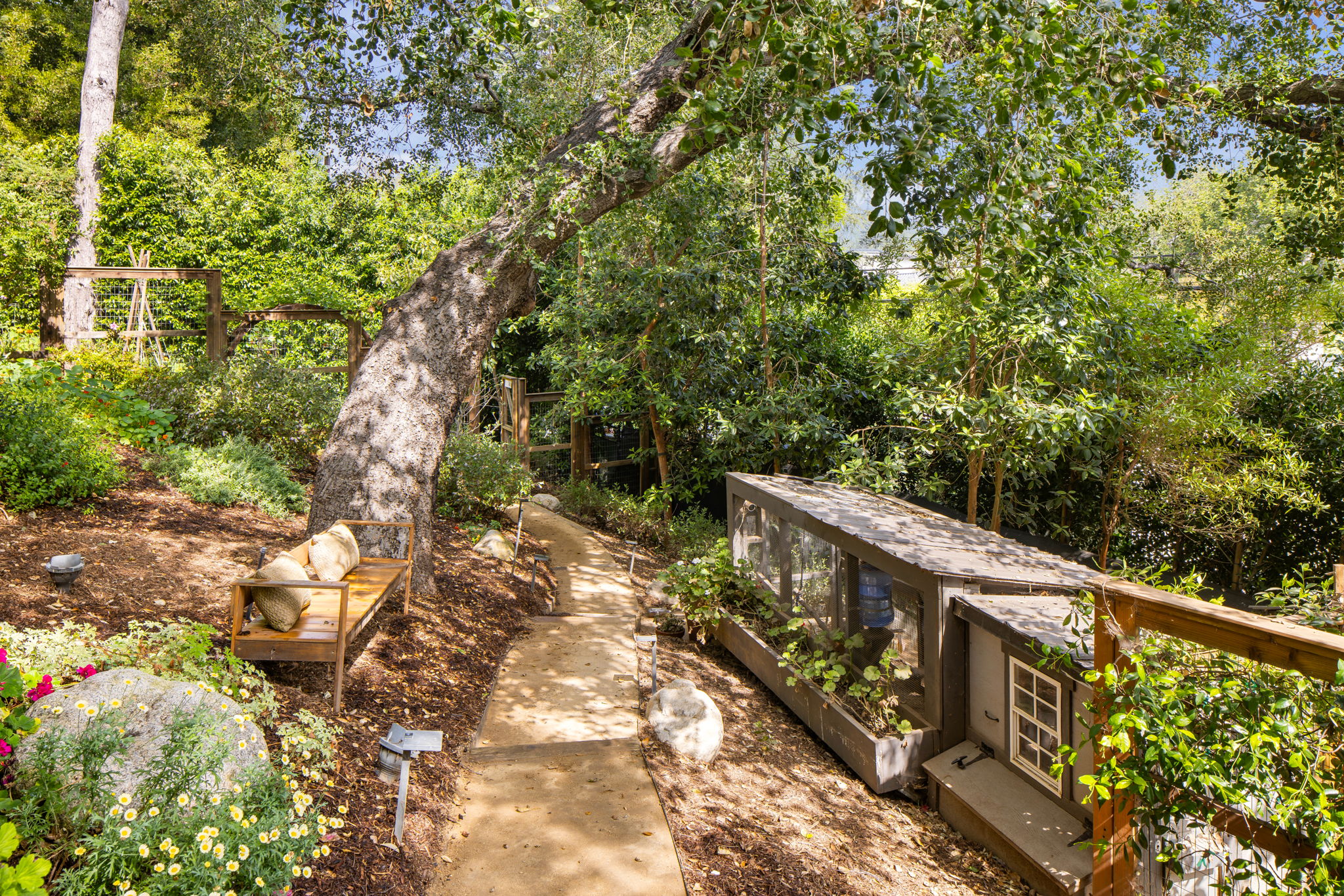  182 North Carmelina Avenue - 物件實景