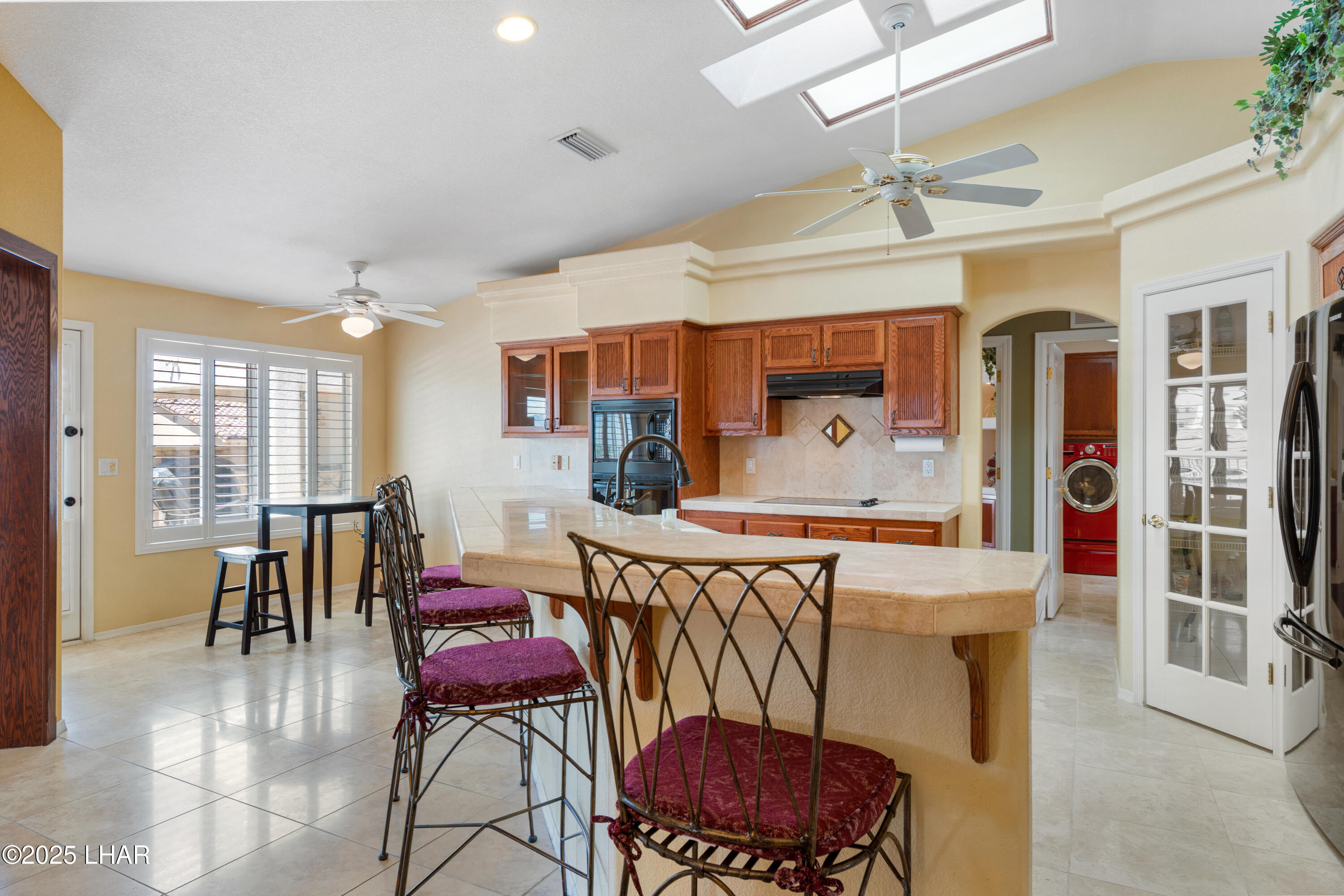Lake Havasu City, Arizona, 86404, United States, 4 Bedrooms Bedrooms, ,4 BathroomsBathrooms,Residential,For Sale,1818242