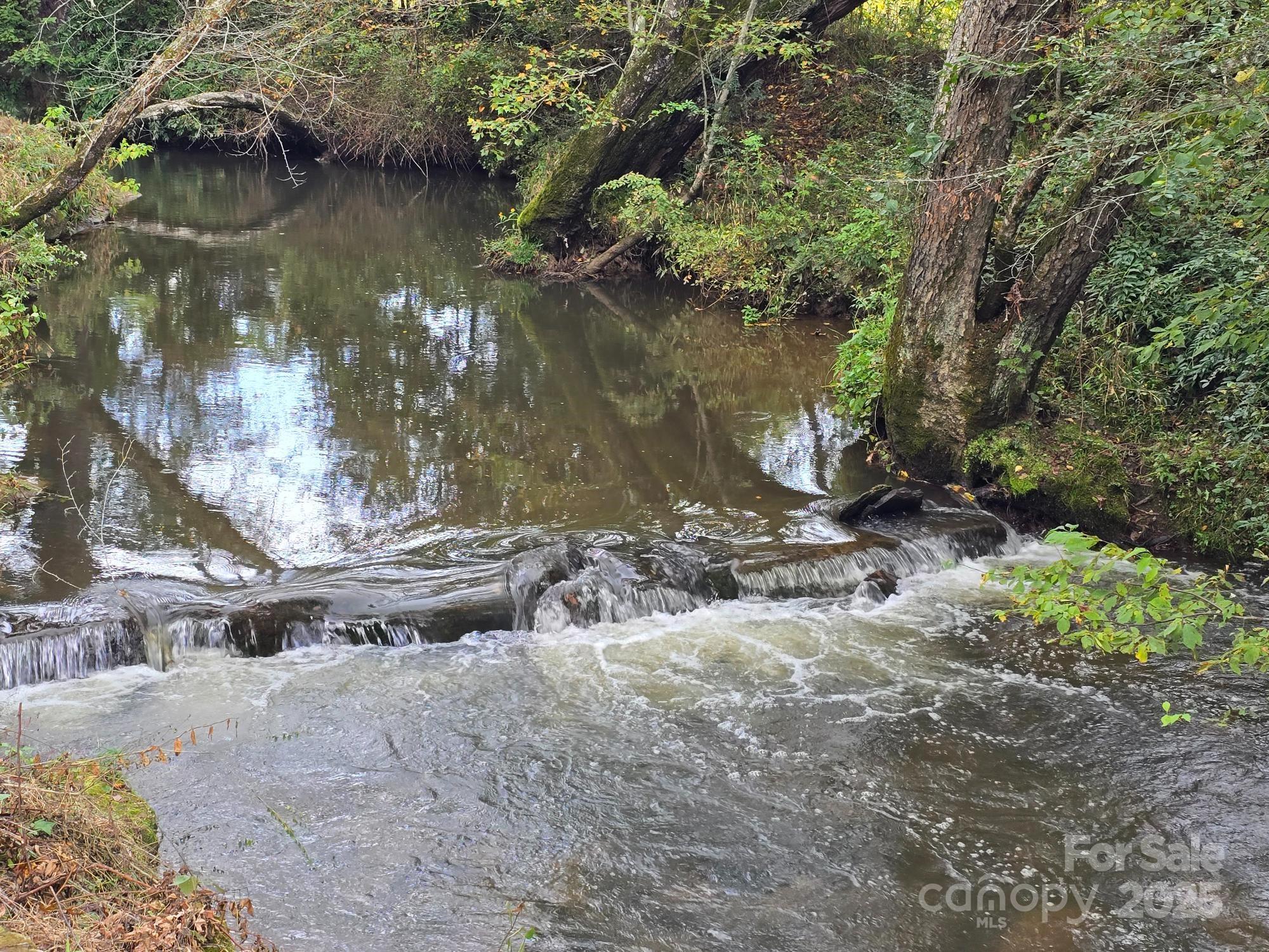 Mills River, North Carolina, 28759, United States, 3 Bedrooms Bedrooms, ,2 BathroomsBathrooms,Residential,For Sale,1982663
