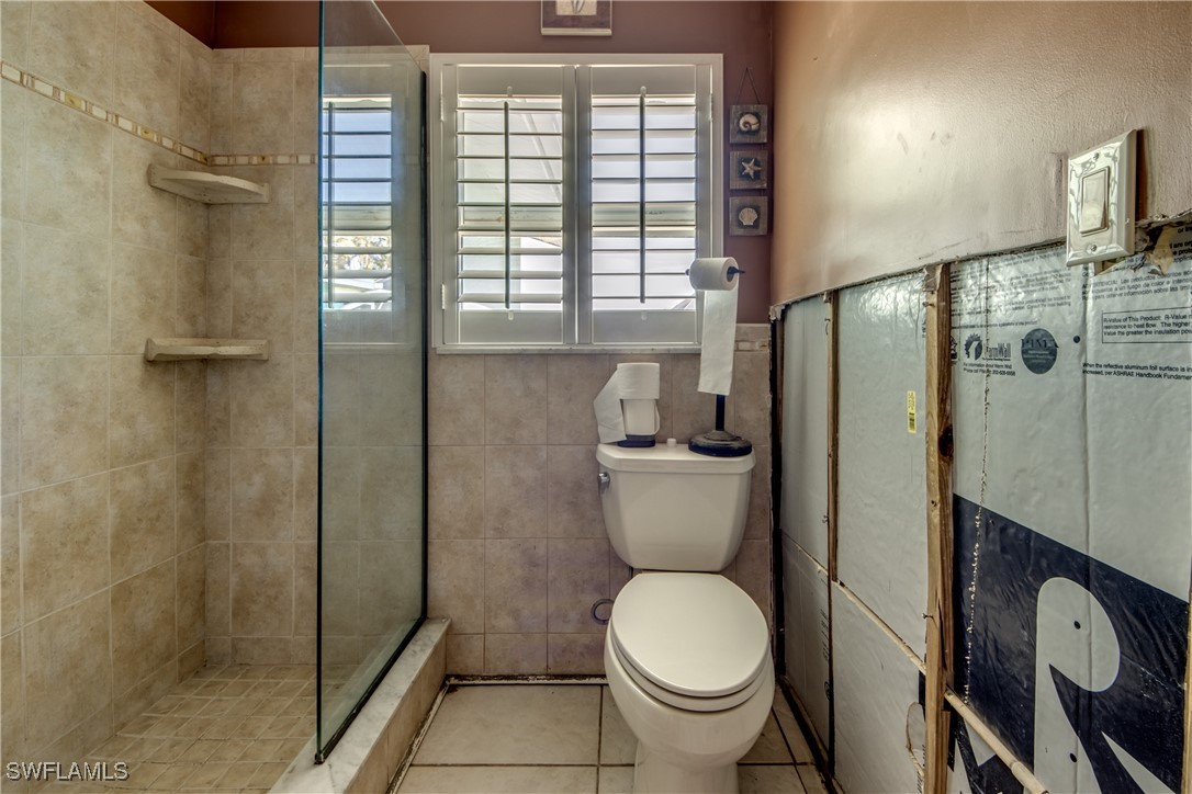 Matlacha, Florida, 33993, United States, 2 Bedrooms Bedrooms, ,2 BathroomsBathrooms,Residential,For Sale,1980106