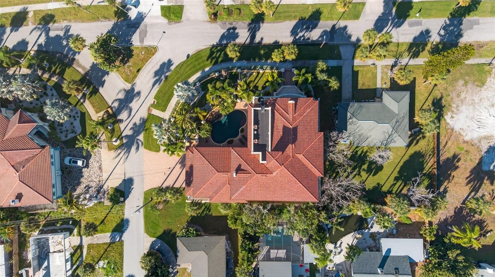 CLEARWATER BEACH, Florida, 33767, United States, 5 Bedrooms Bedrooms, ,6 BathroomsBathrooms,Residential,For Sale,1977061