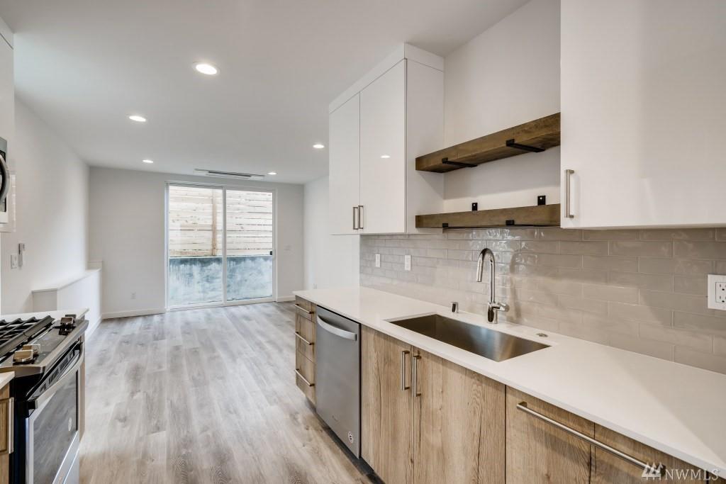 4520 41st Ave SW A, Seattle, Washington, 98116, United States, 2 Bedrooms Bedrooms, ,2 BathroomsBathrooms,Residential,For Sale,4520 41st Ave SW A,1610853