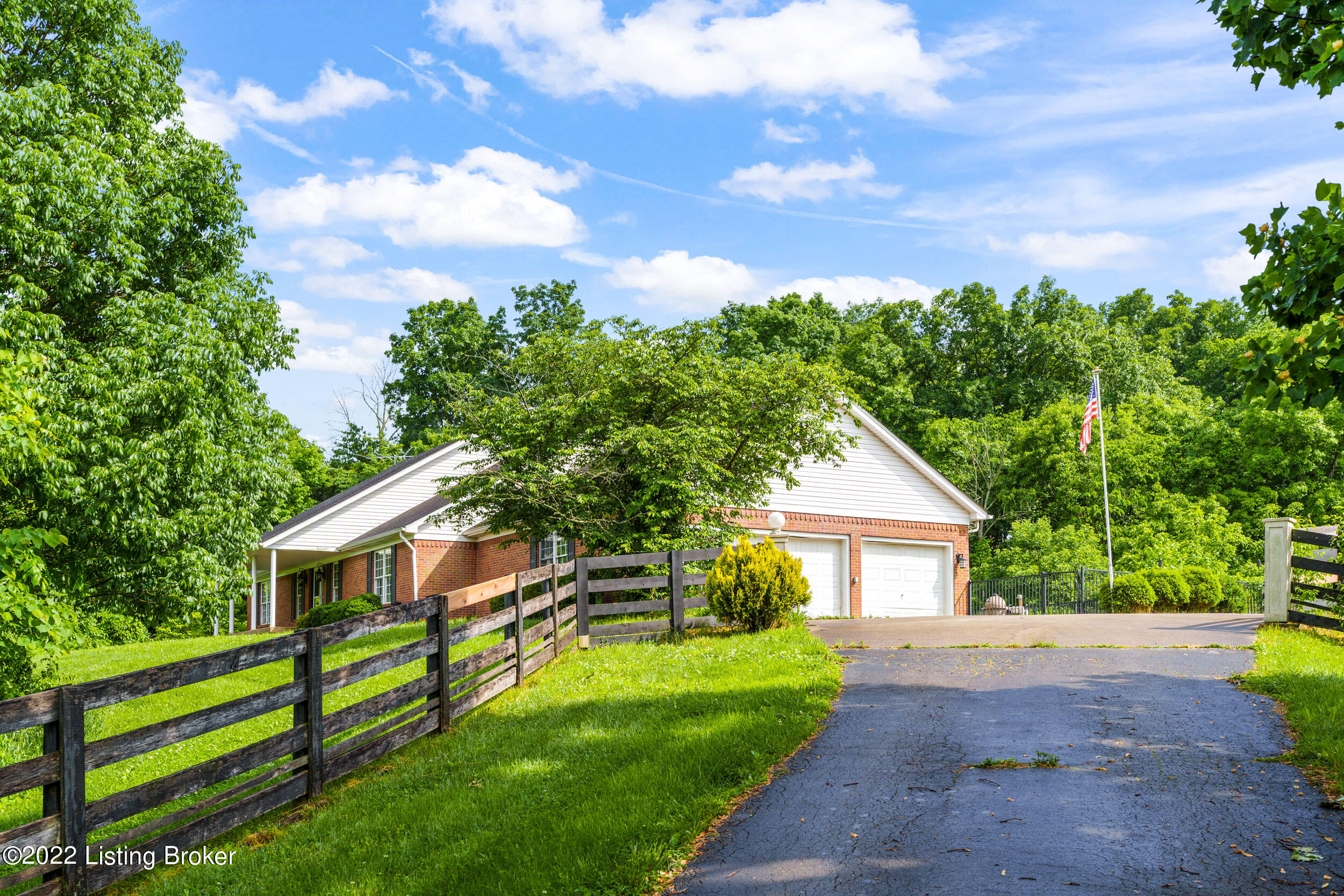 Pendleton, Kentucky, 40055, United States, 3 Bedrooms Bedrooms, ,2 BathroomsBathrooms,Residential,For Sale,1877377