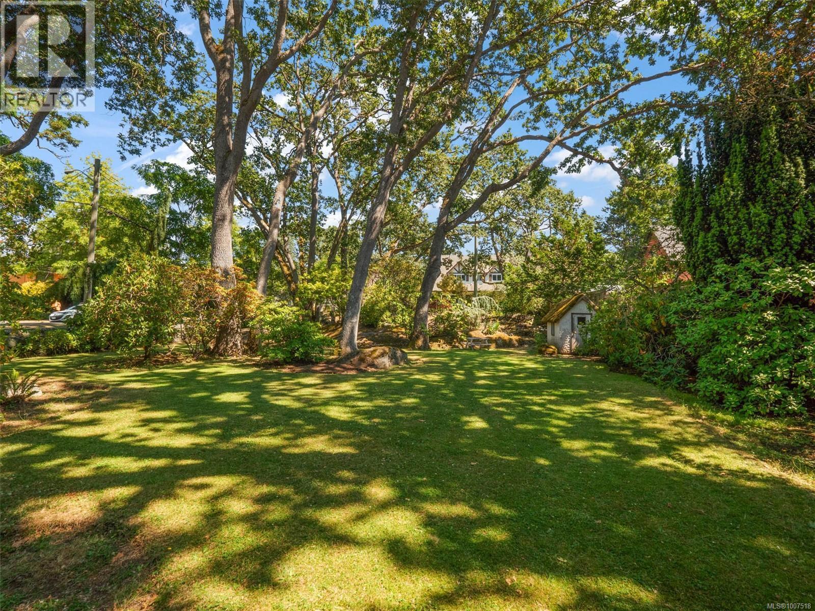 VICTORIA, British Columbia, V8S 2A6, CA, 4 Bedrooms Bedrooms, ,3 BathroomsBathrooms,Residential,For Sale,1947245