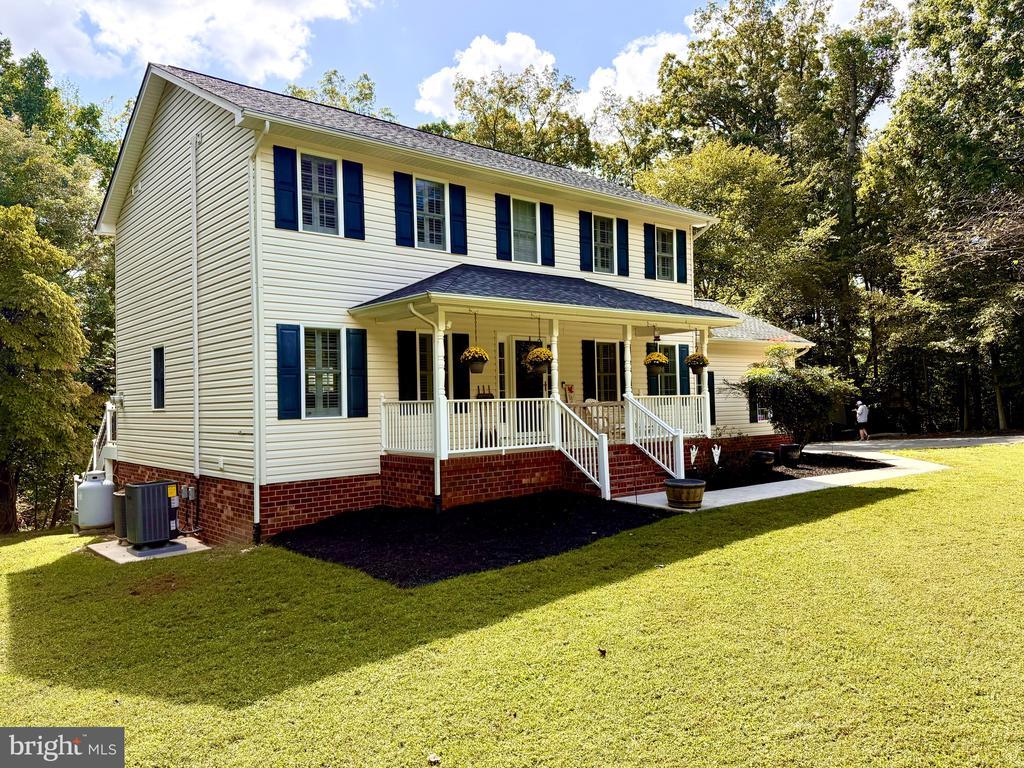 Port Royal, Virginia, 22535, United States, 5 Bedrooms Bedrooms, ,4 BathroomsBathrooms,Residential,For Sale,1959424