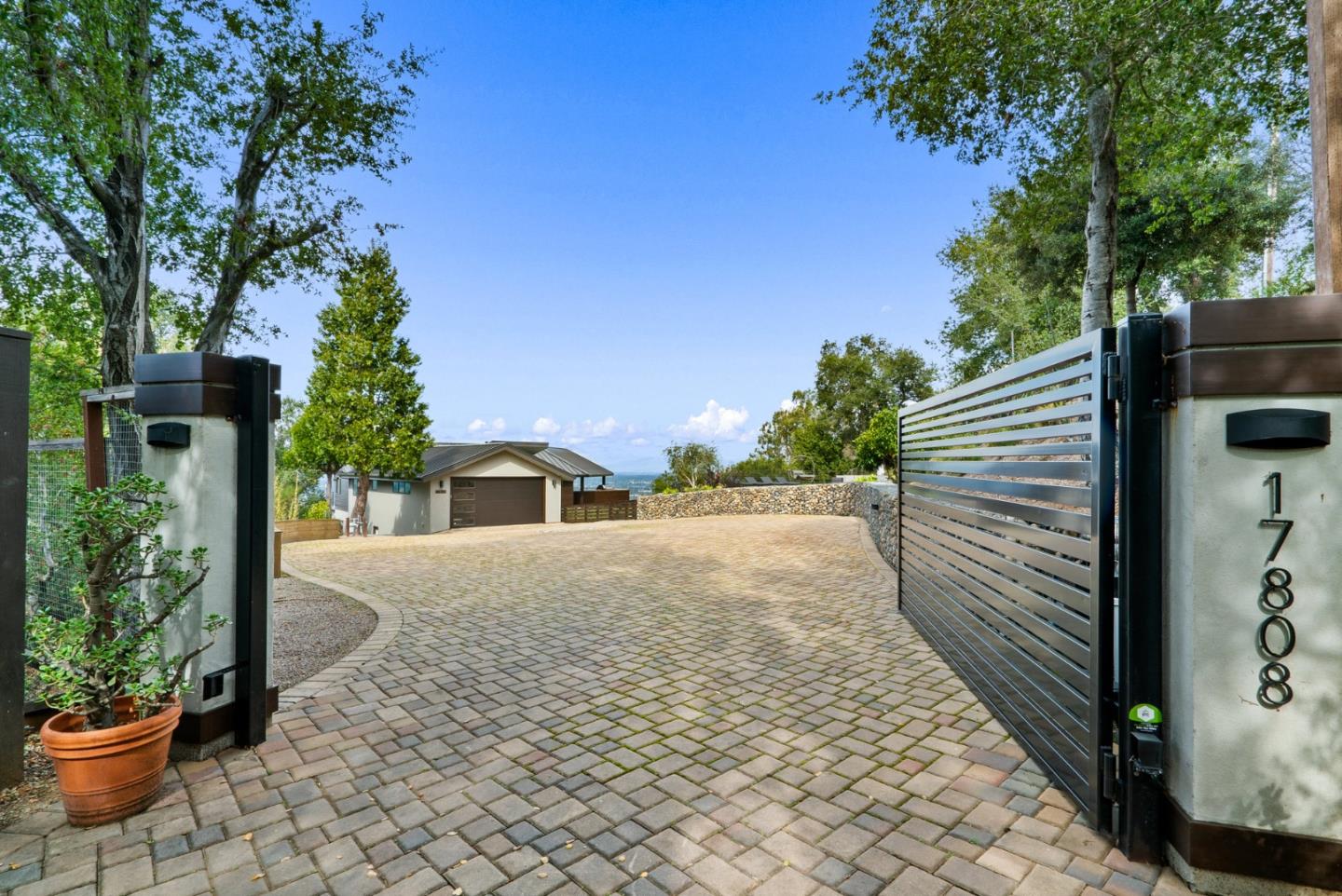 Los Gatos, California, 95030, United States, 5 Bedrooms Bedrooms, ,6 BathroomsBathrooms,Residential,For Sale,1997013