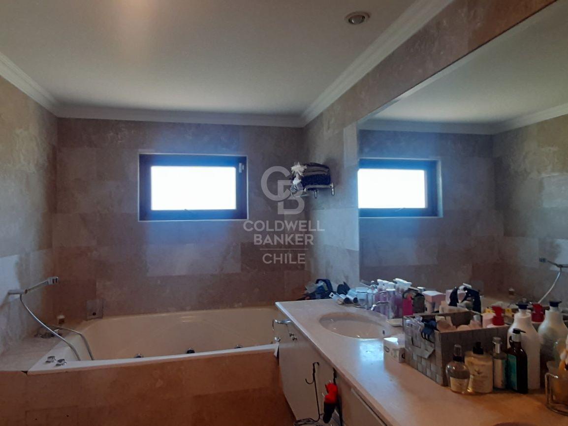 Colina, Chile, 7 Bedrooms Bedrooms, ,5 BathroomsBathrooms,Residential,For Sale,1890049