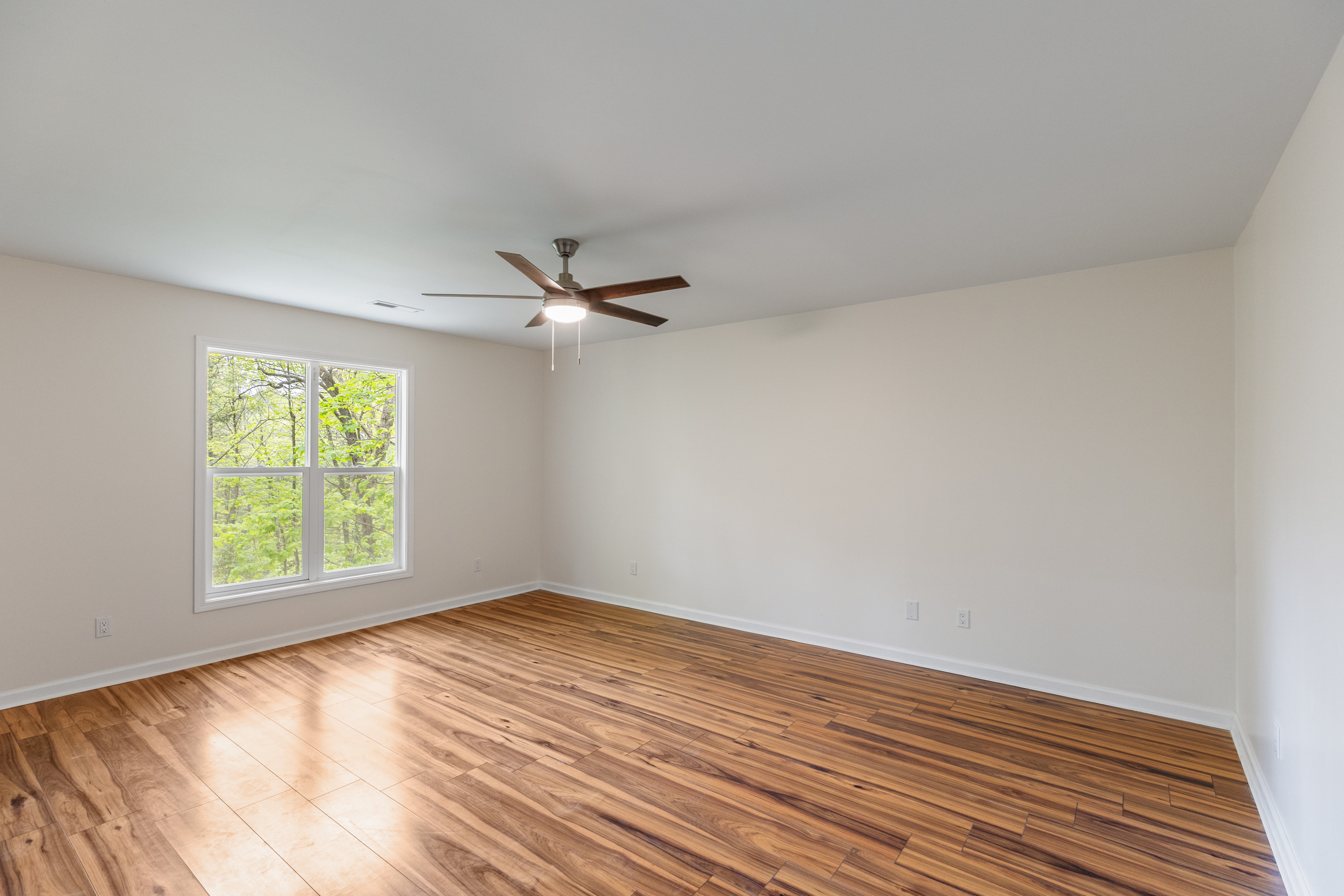  2129 Black Oak Drive - 物件實景