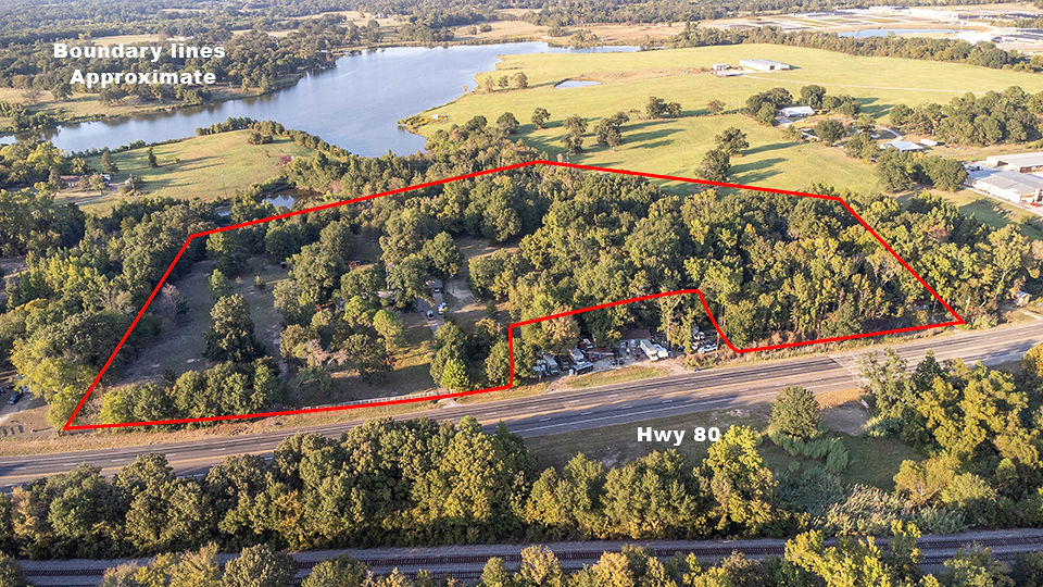 GRAND SALINE, Texas, 75140, United States, 3 Bedrooms Bedrooms, ,2 BathroomsBathrooms,Residential,For Sale,1960368