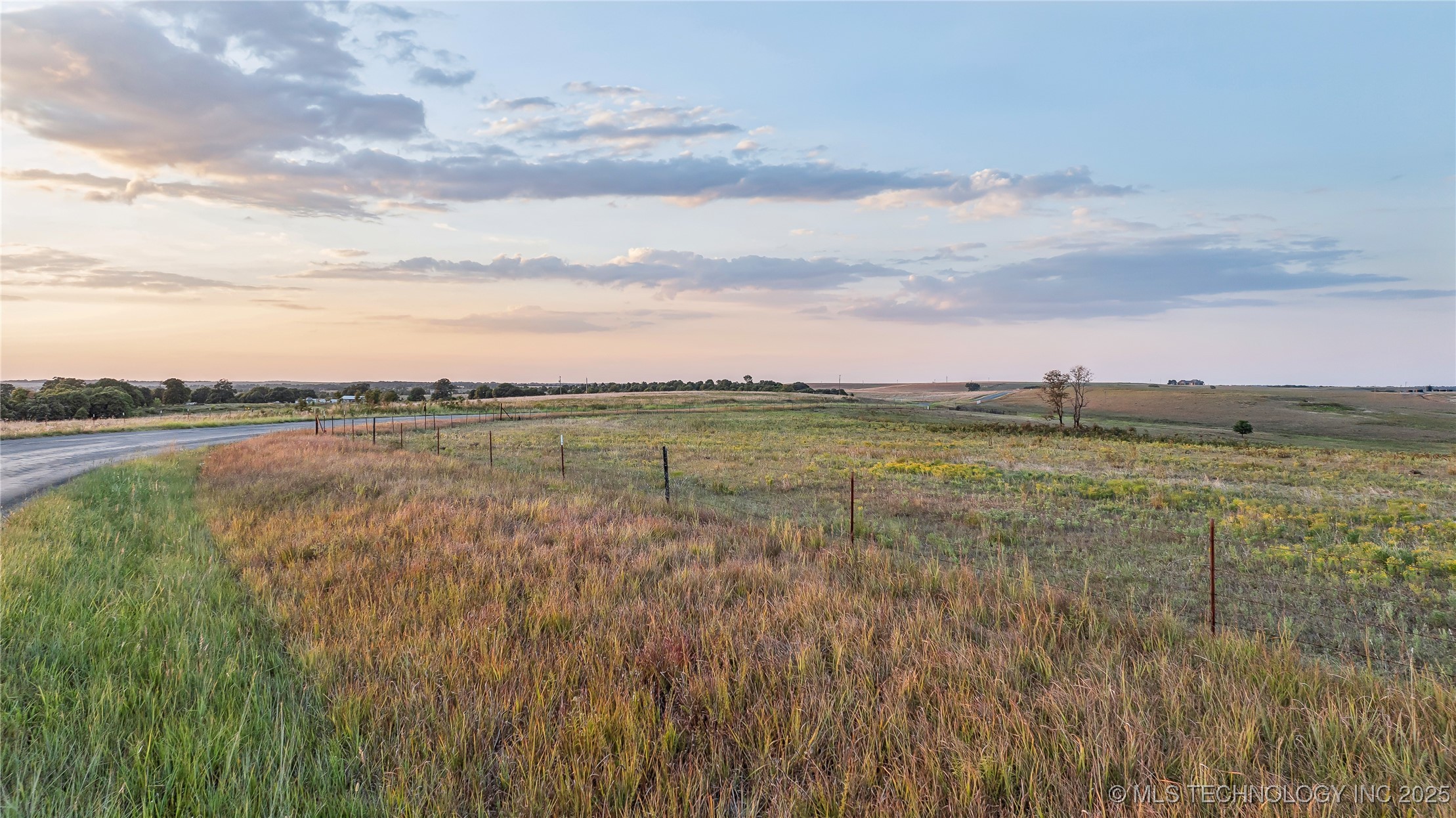 Bartlesville, Oklahoma, 74003, United States, ,Residential,For Sale,1963998