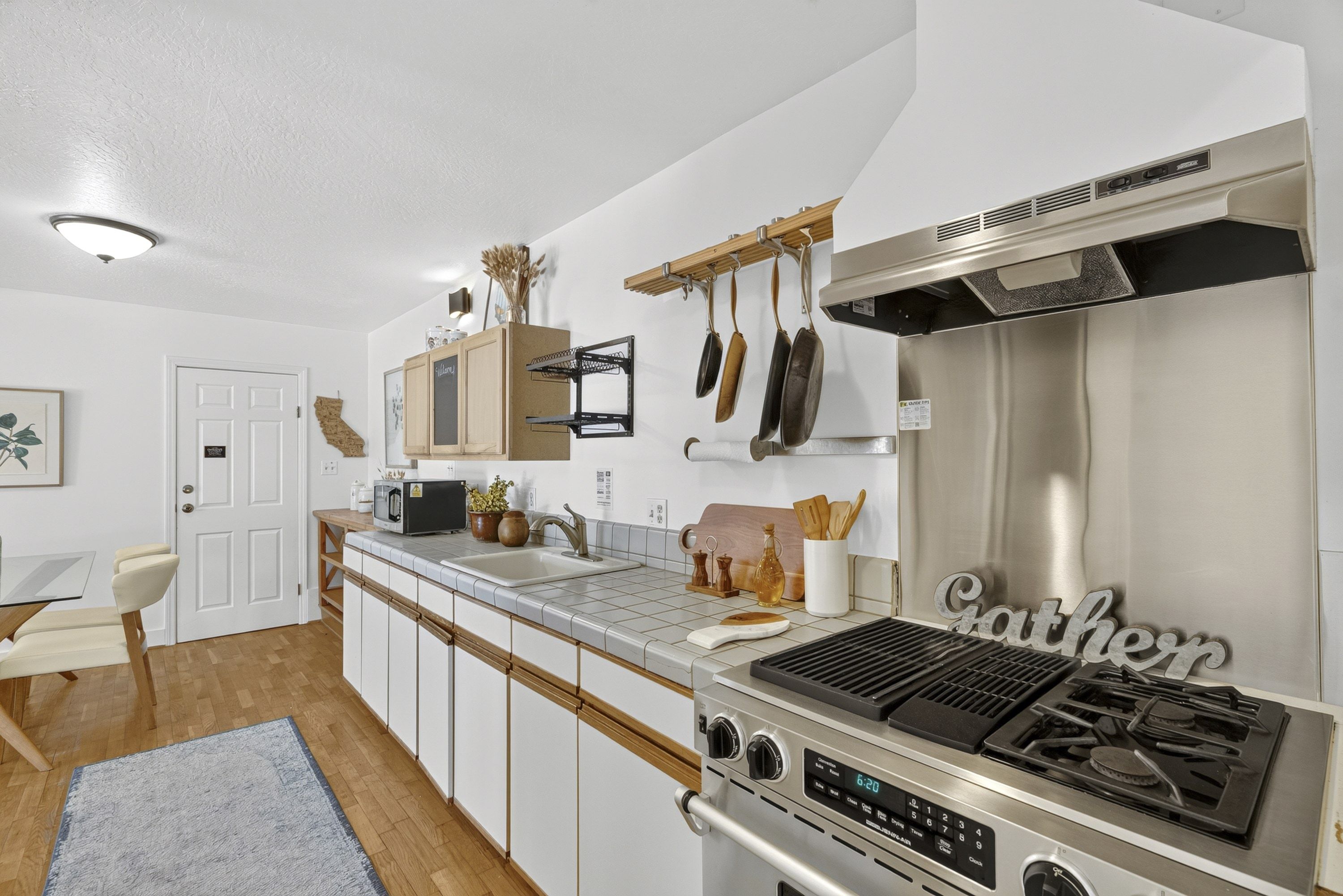  3999 Cherryvale Avenue, Soquel - 物件實景