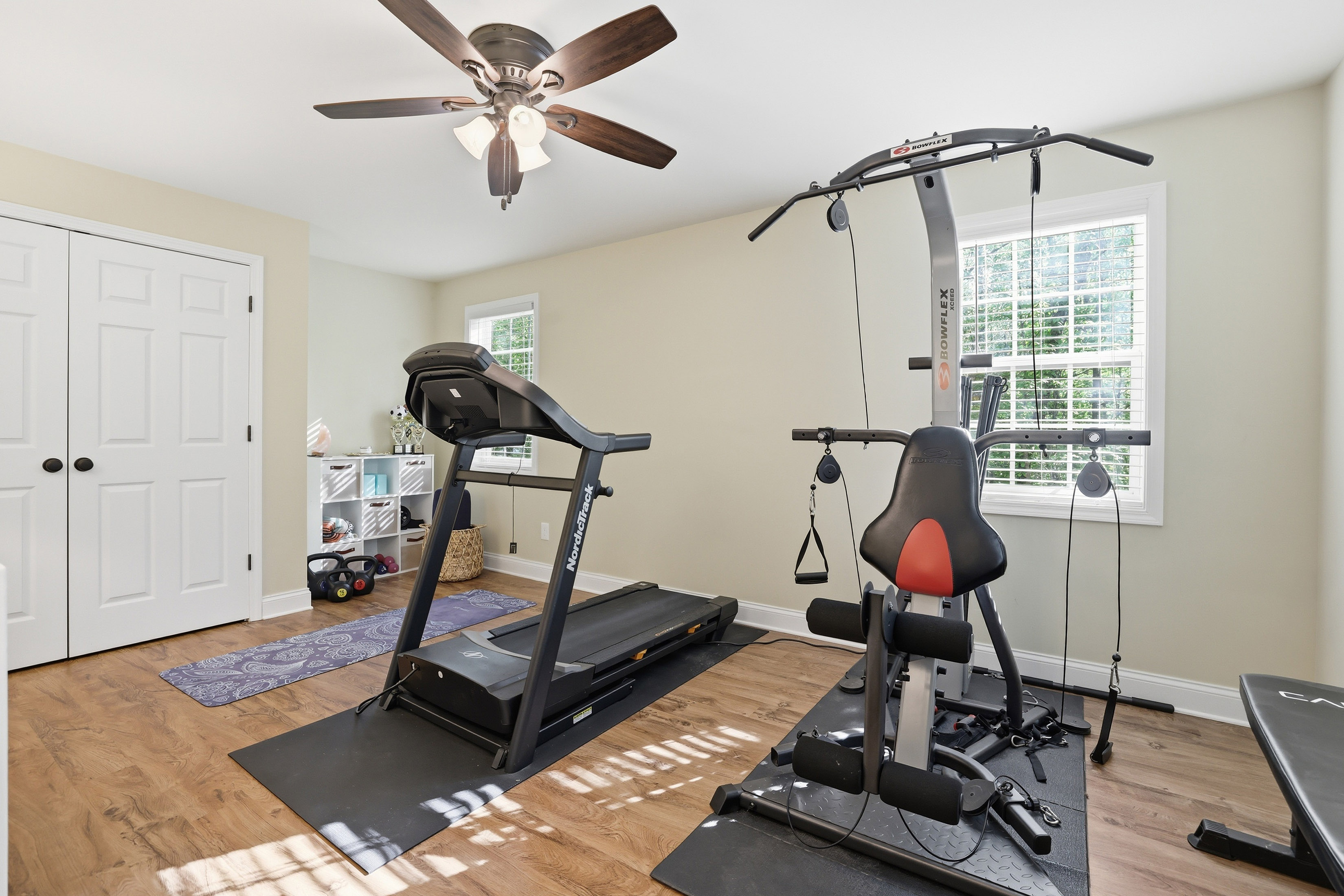  Classic Beauty in Amenity-rich Parkstone Community - 物件實景