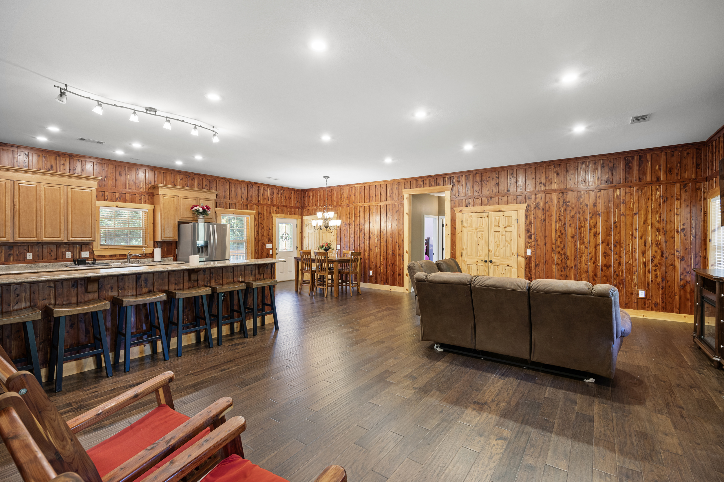 Pettigrew, Arkansas, 72752, United States, 5 Bedrooms Bedrooms, ,4 BathroomsBathrooms,Residential,For Sale,1826540