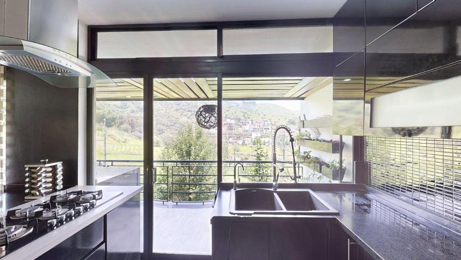 Atizapán de Zaragoza, Estado de méxico, 52994, Mexico, 3 Bedrooms Bedrooms, ,4 BathroomsBathrooms,Residential,For Sale,1917562