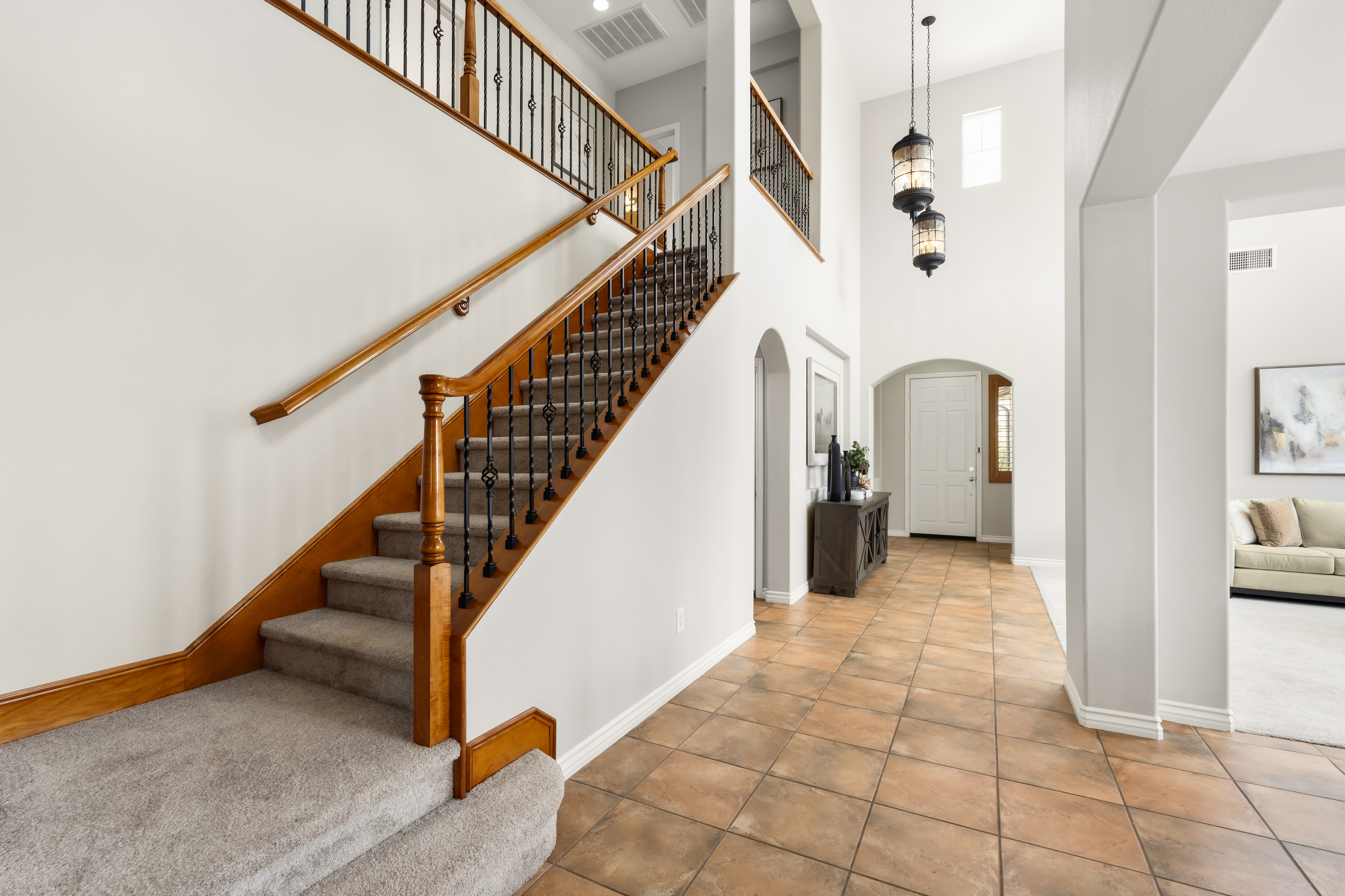  675 Charleston Place, Ventura, CA 93004 - 物件實景