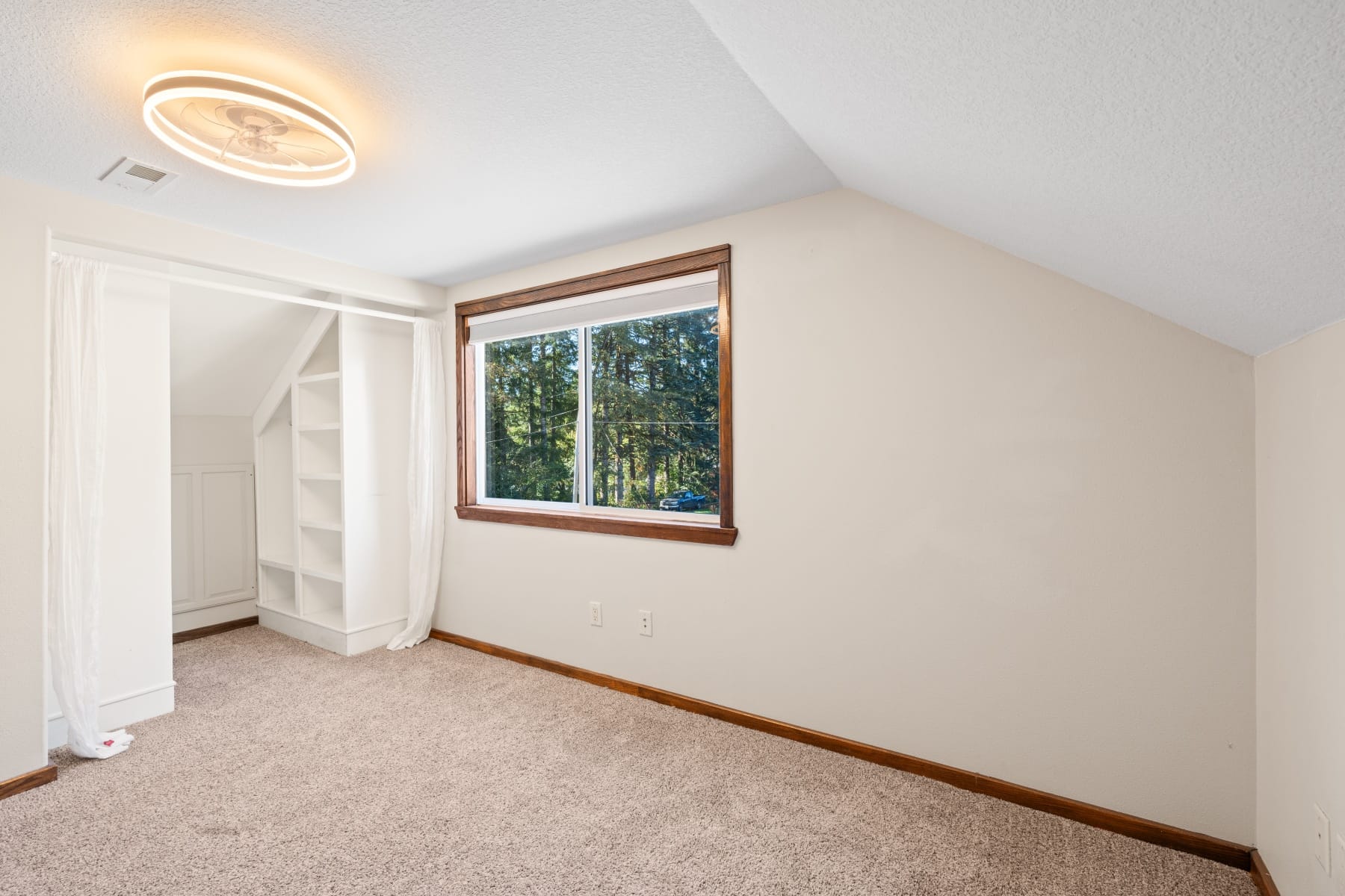  103 W HUMPHREY ST Yacolt, WA 98675 - 物件實景
