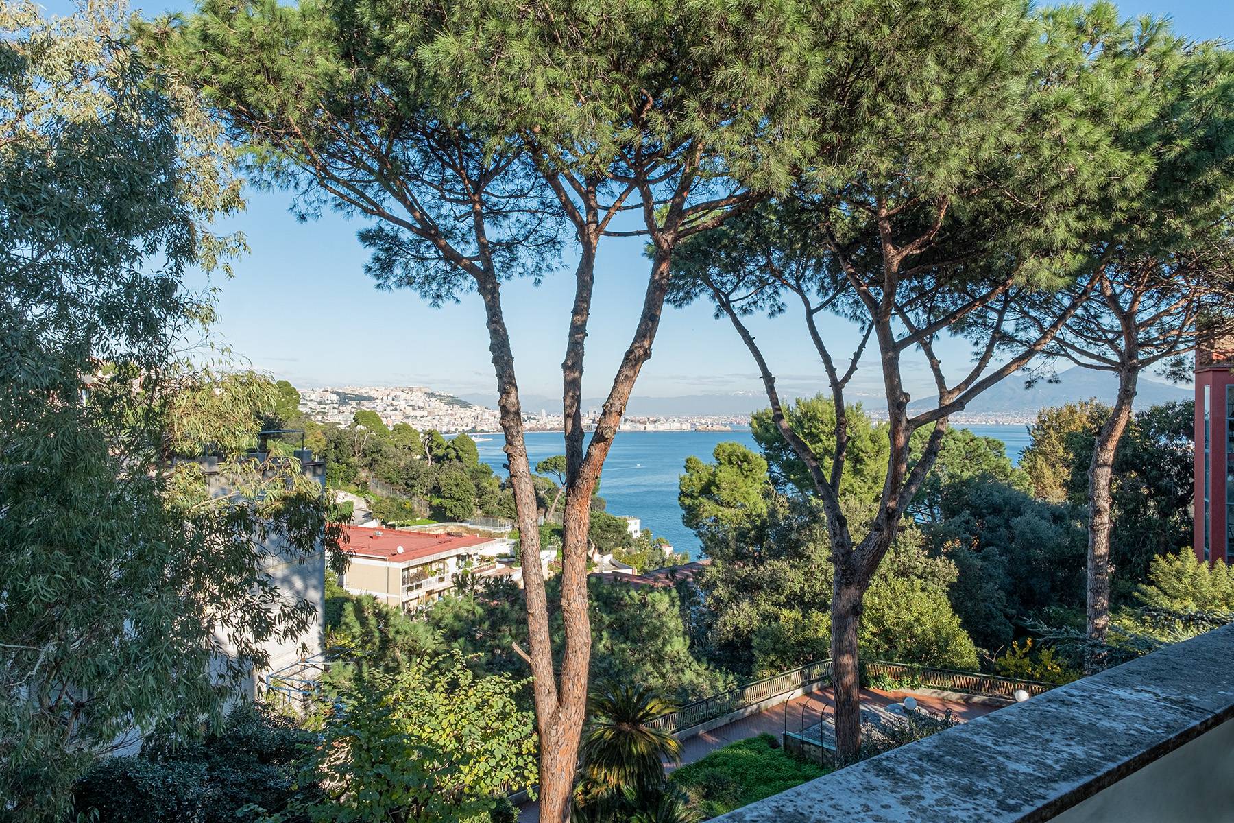 Charming property in Posillipo 