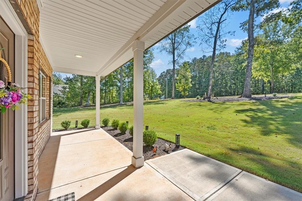 Hampton, Georgia, 30228, United States, 5 Bedrooms Bedrooms, ,4 BathroomsBathrooms,Residential,For Sale,1956814