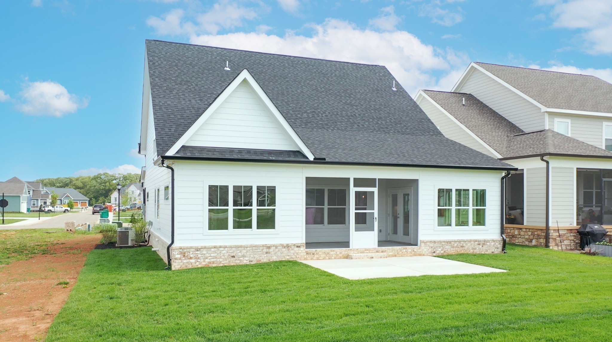 Winchester, Tennessee, 37398, United States, 4 Bedrooms Bedrooms, ,3 BathroomsBathrooms,Residential,For Sale,1980972