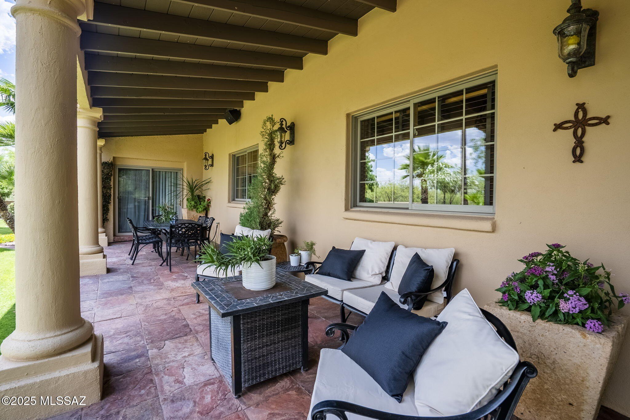 Nogales, Arizona, 85621, United States, 4 Bedrooms Bedrooms, ,7 BathroomsBathrooms,Residential,For Sale,1975895