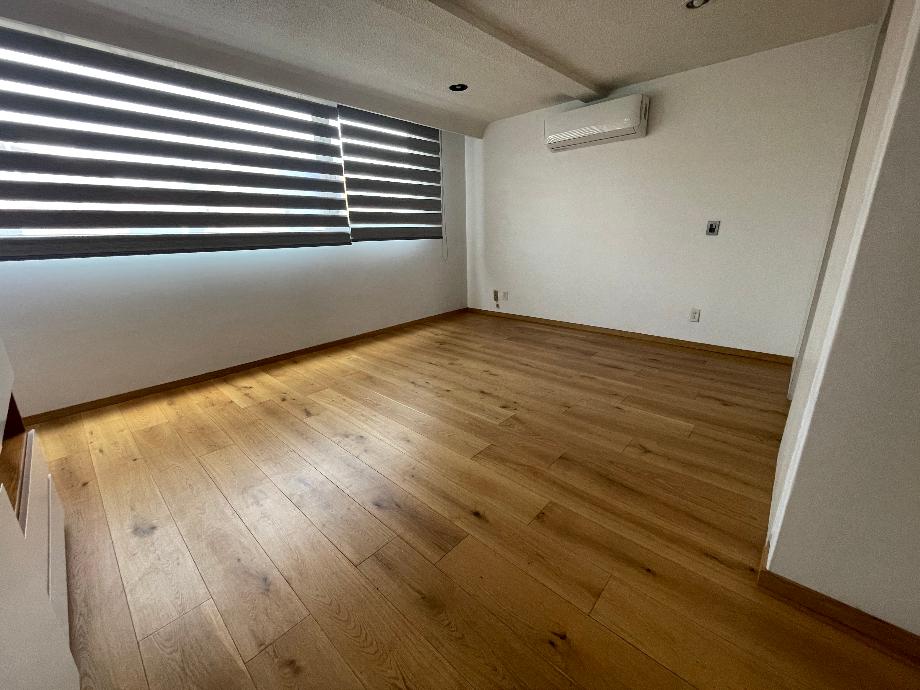 Coyoacán, Ciudad de México, 04710, Mexico, 4 Bedrooms Bedrooms, ,4 BathroomsBathrooms,Residential,For Sale,1918750
