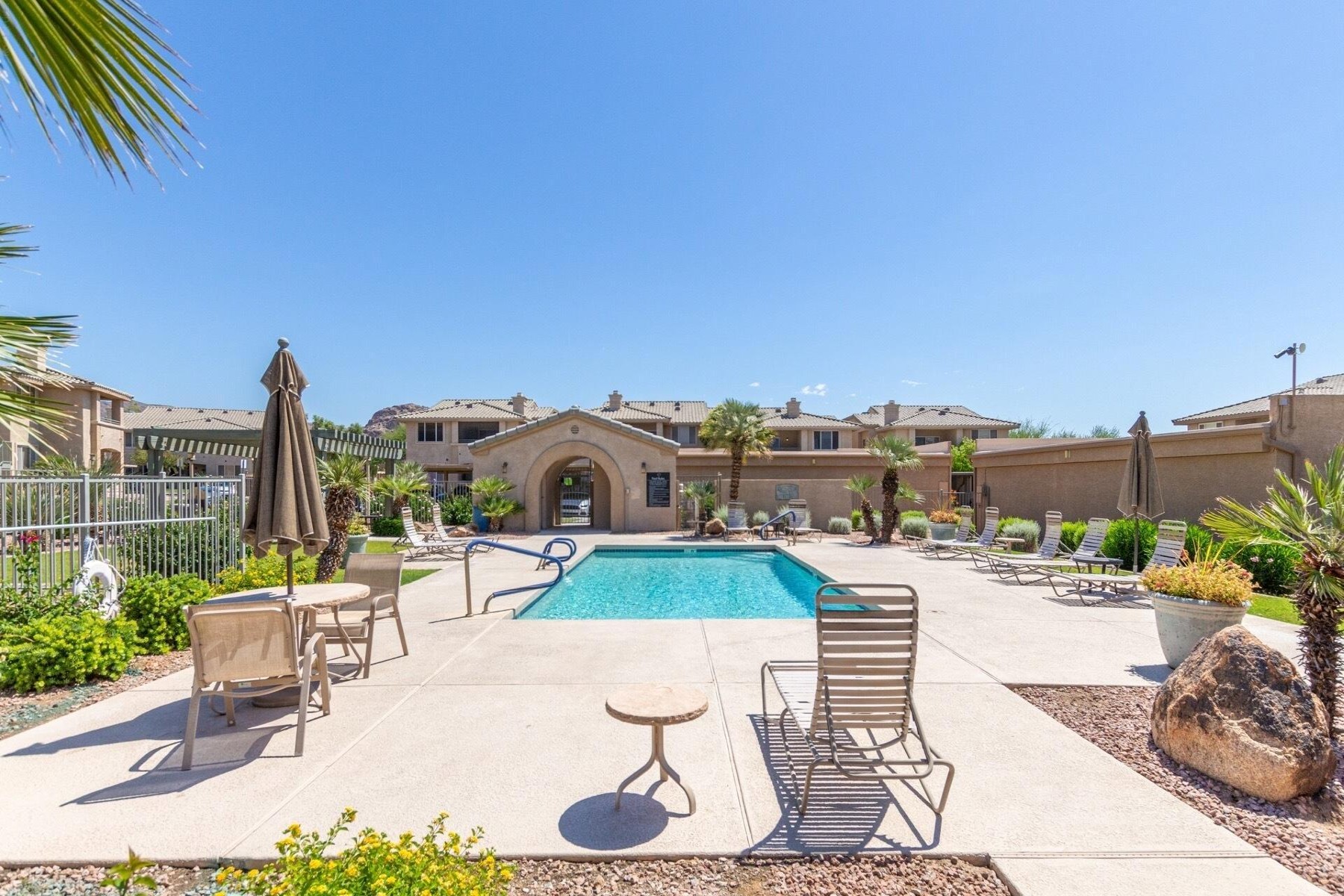  16013 S Desert Foothills Parkway  Phoenix, AZ - 物件實景