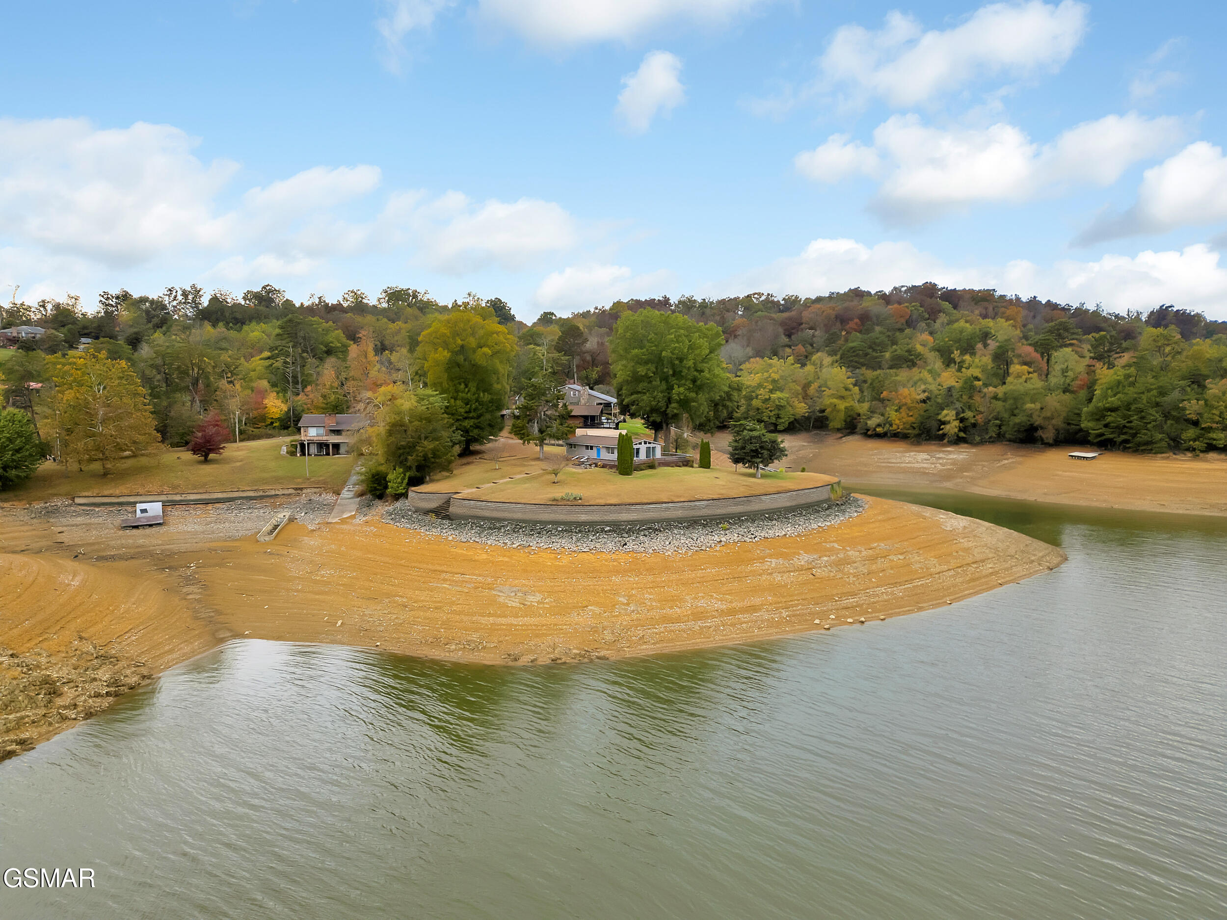 Dandridge, Tennessee, 37725, United States, 3 Bedrooms Bedrooms, ,1 BathroomBathrooms,Residential,For Sale,1973738