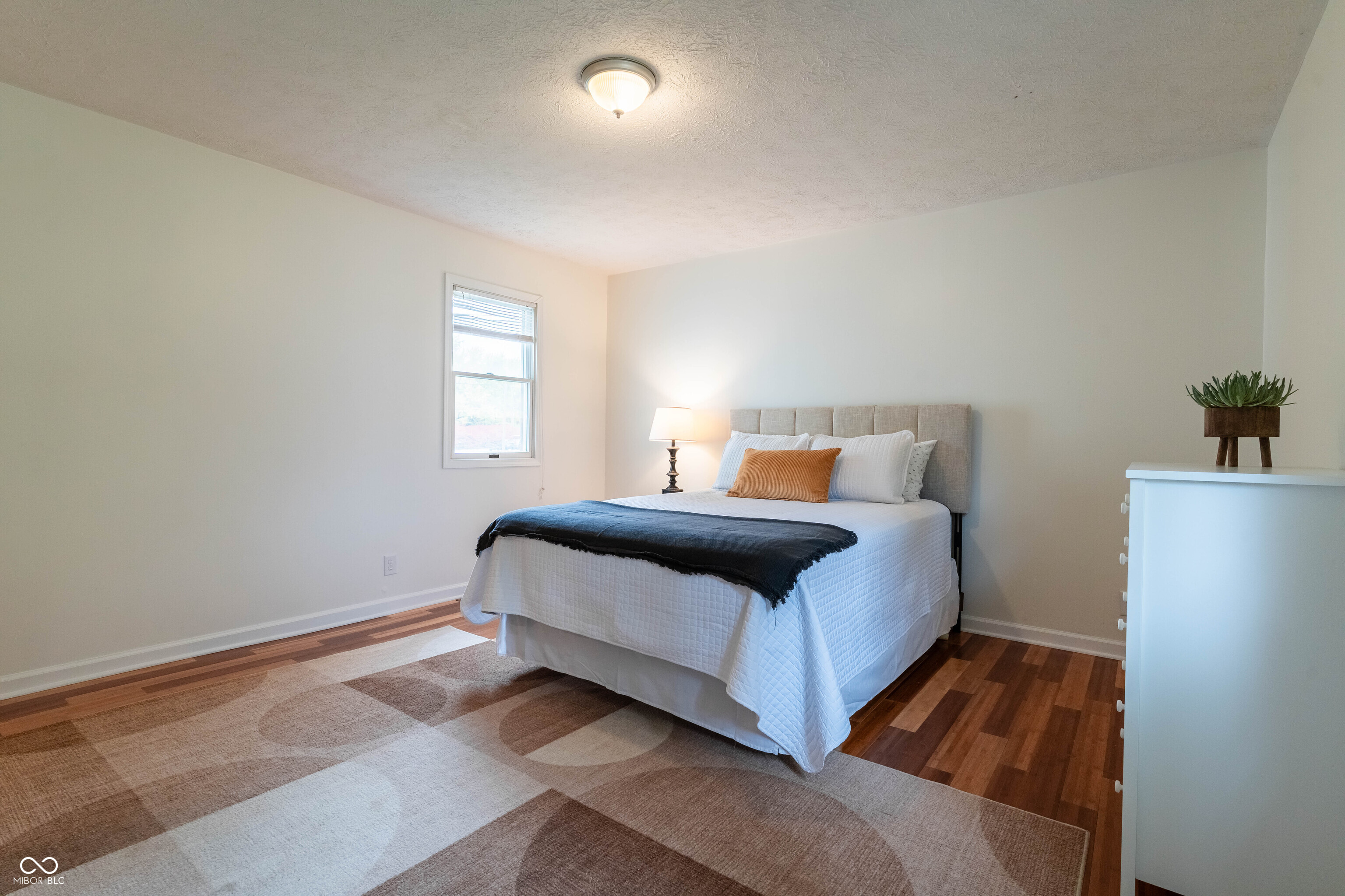 Indianapolis, Indiana, 46268, United States, 4 Bedrooms Bedrooms, ,2 BathroomsBathrooms,Residential,For Sale,1981741