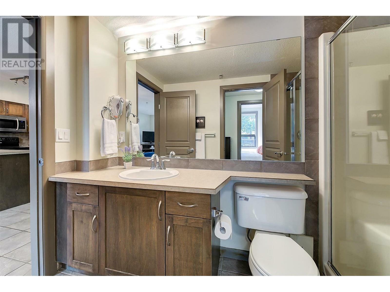 KELOWNA, British Columbia, V1Y 1G6, CA, 2 Bedrooms Bedrooms, ,2 BathroomsBathrooms,Residential,For Sale,1961350