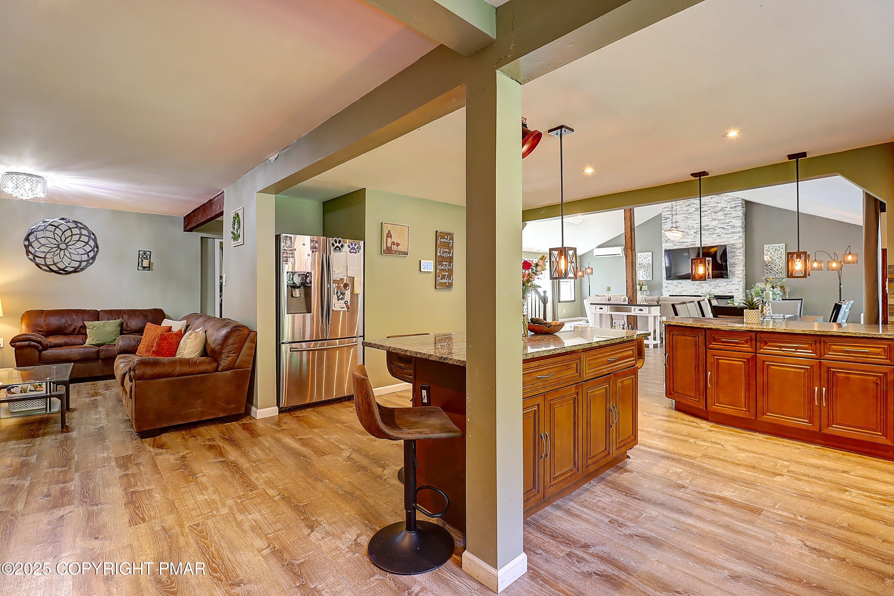 Blakeslee, Pennsylvania, 18610, United States, 4 Bedrooms Bedrooms, ,4 BathroomsBathrooms,Residential,For Sale,1982561