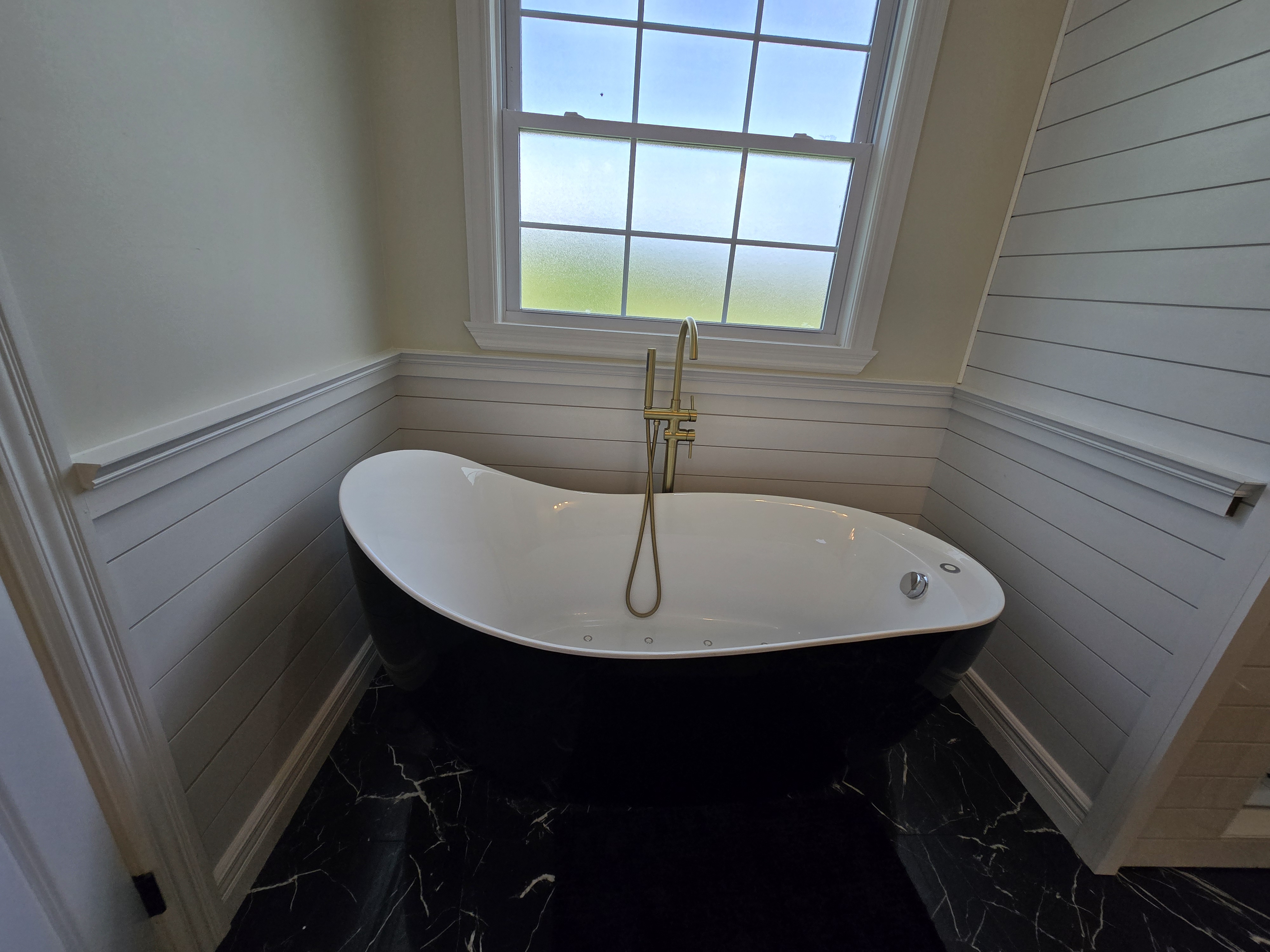 Harrogate, Tennessee, 37752, United States, 3 Bedrooms Bedrooms, ,2 BathroomsBathrooms,Residential,For Sale,1982987