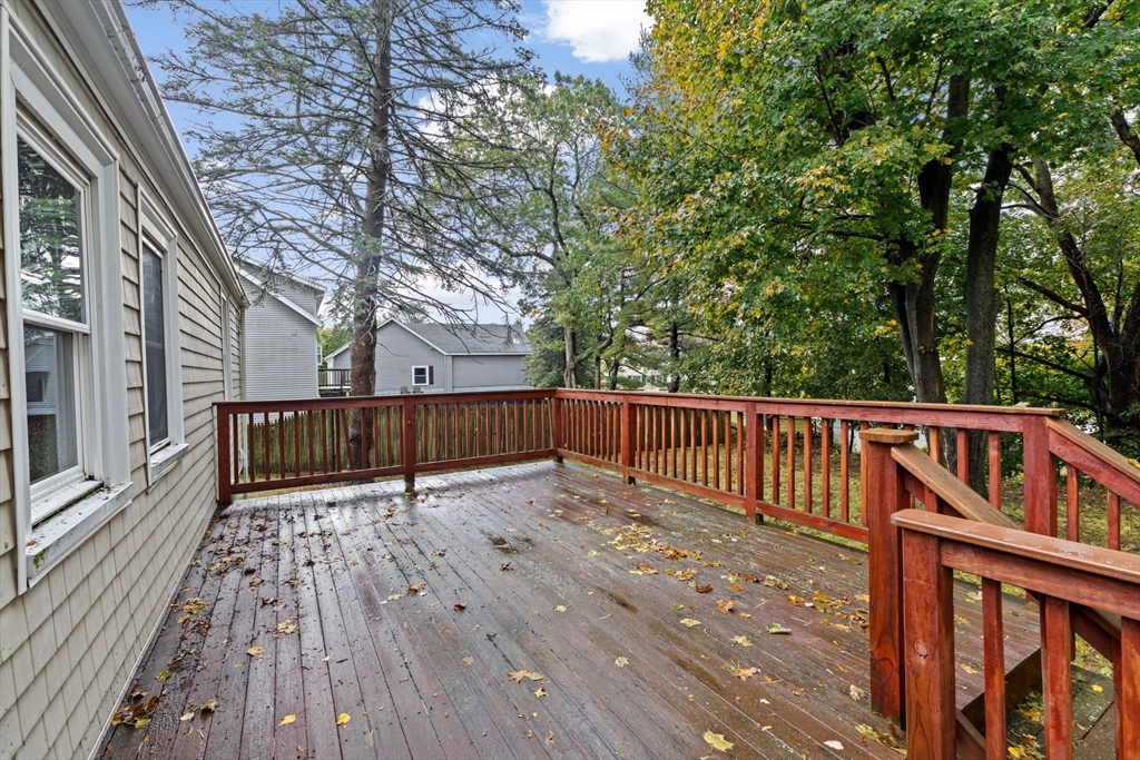 Weymouth, Massachusetts, 02190, United States, 2 Bedrooms Bedrooms, ,1 BathroomBathrooms,Residential,For Sale,1972757