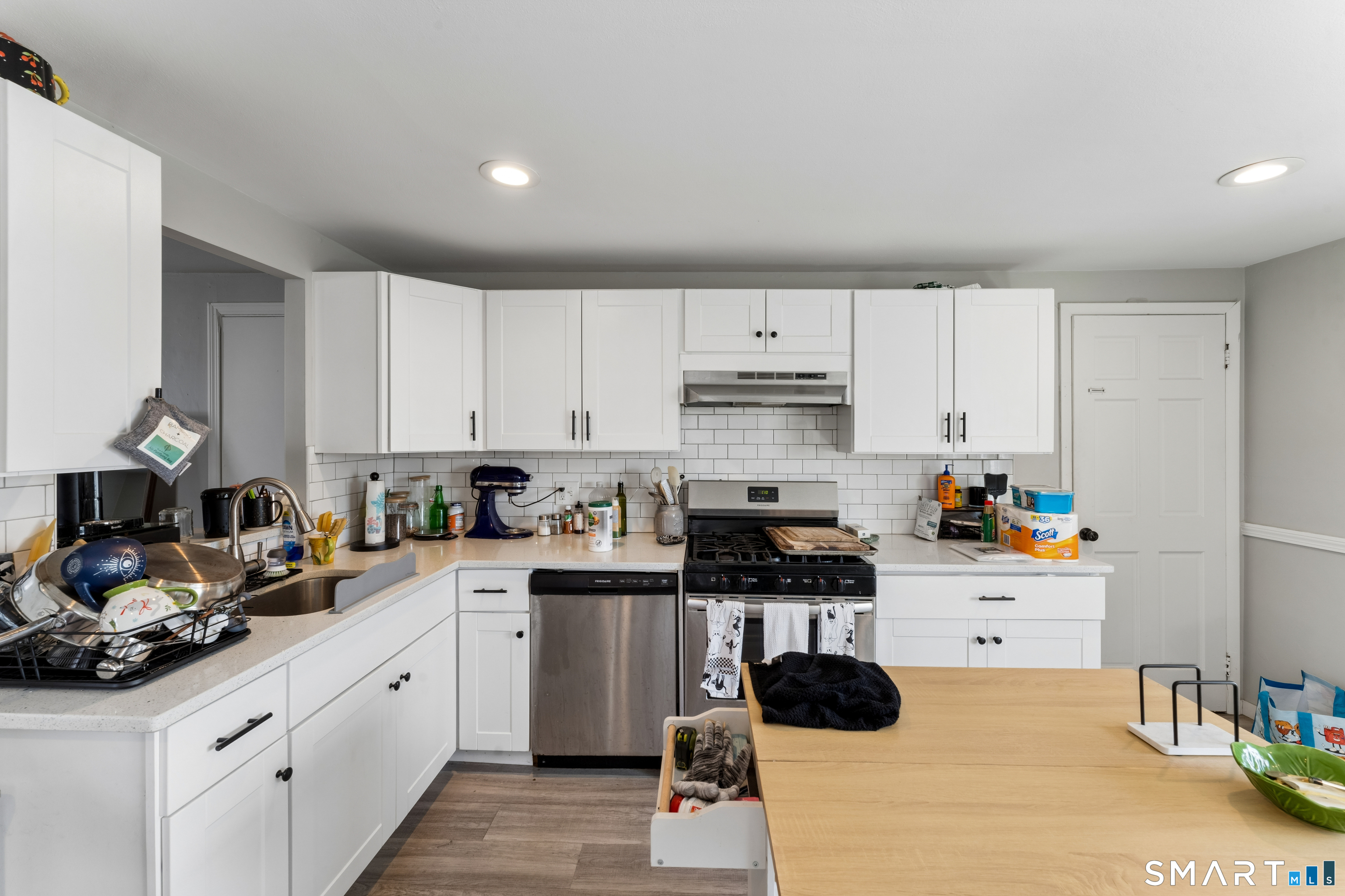 Masarik Ave, Stratford, CT 06615 #1