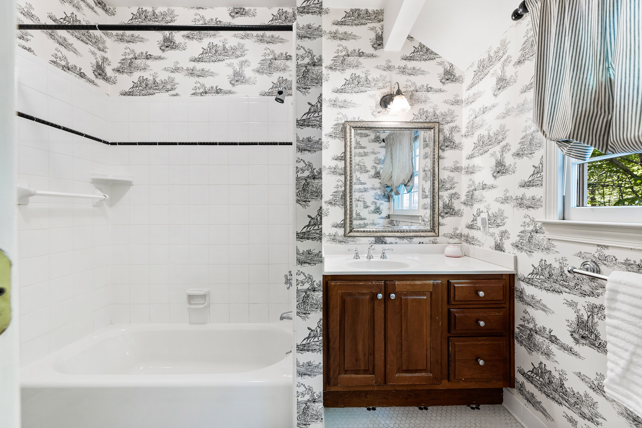  Timeless Colonial-Style Estate Near Historic Roswell - 物件實景