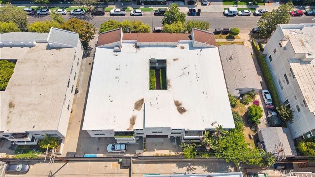 Los Angeles, California, 90034, United States, 2 Bedrooms Bedrooms, ,2 BathroomsBathrooms,Residential,For Sale,2025767