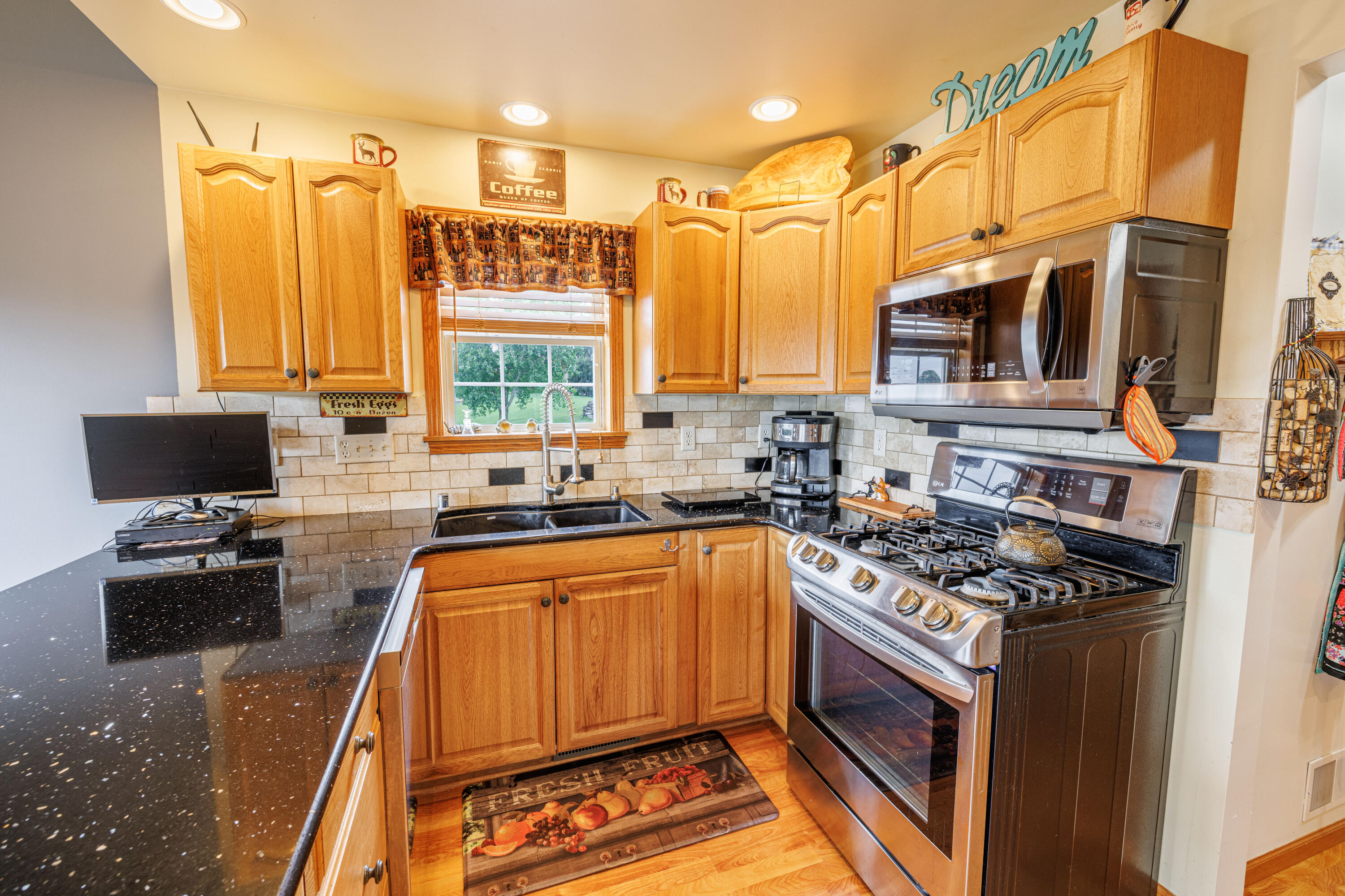 Theresa, Wisconsin, 53091, United States, 4 Bedrooms Bedrooms, ,4 BathroomsBathrooms,Residential,For Sale,1927887