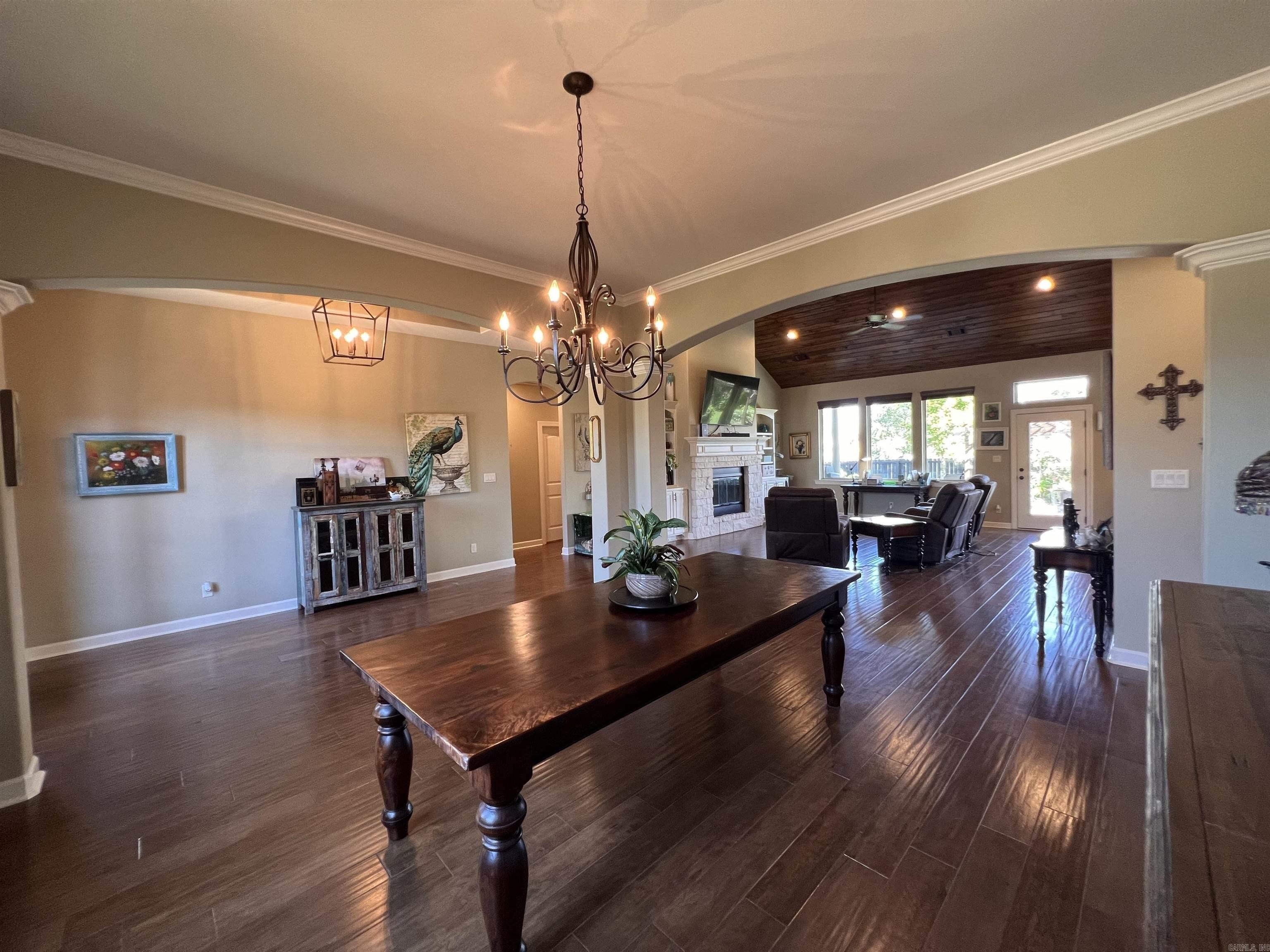 Hot Springs, Arkansas, 71913, United States, 3 Bedrooms Bedrooms, ,3 BathroomsBathrooms,Residential,For Sale,1976234